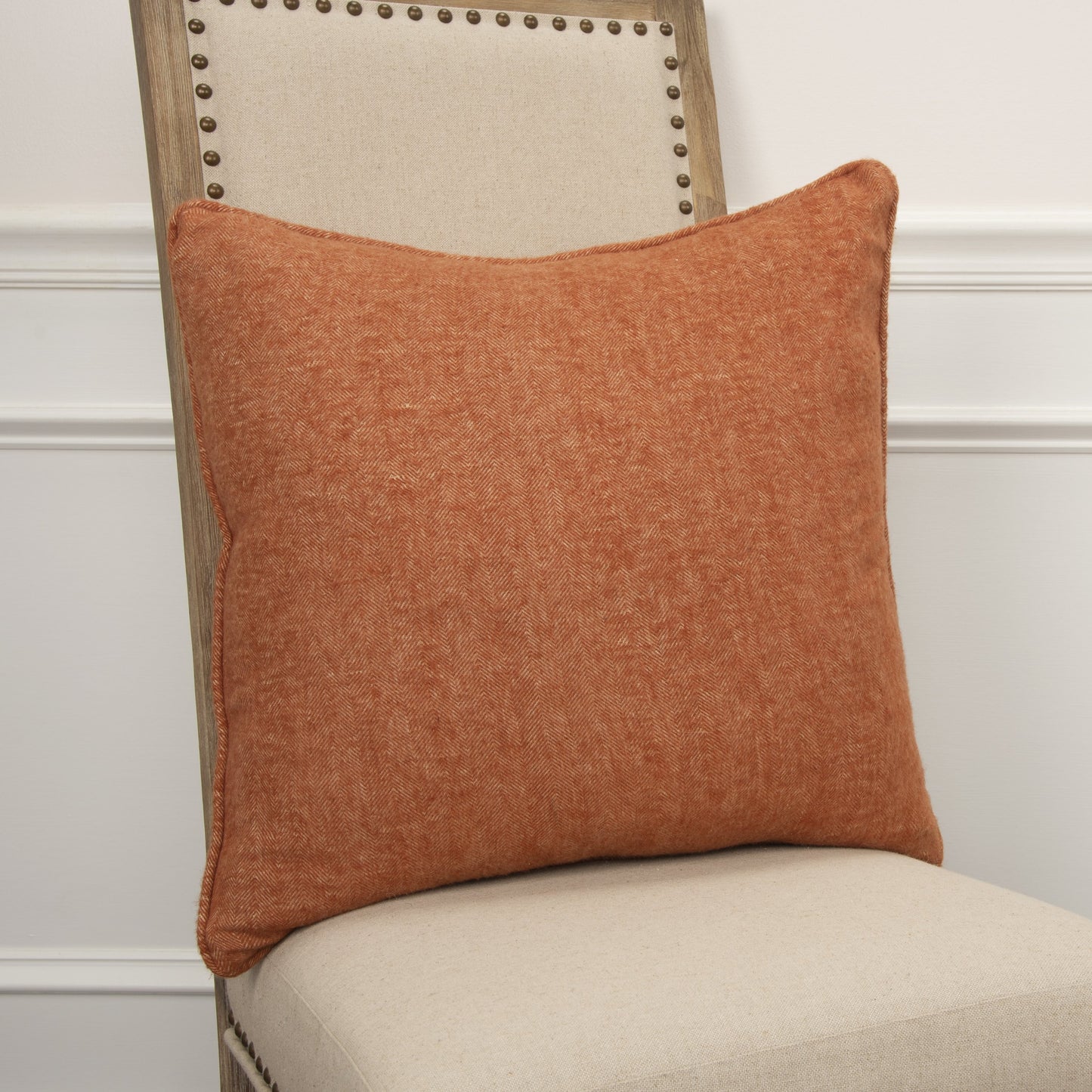 007 SR-870380,SR-885845 | Lifestyle | Harrisonburg Pillow by HedgeApple Essentials in orange. Made from polyester in a modern style.