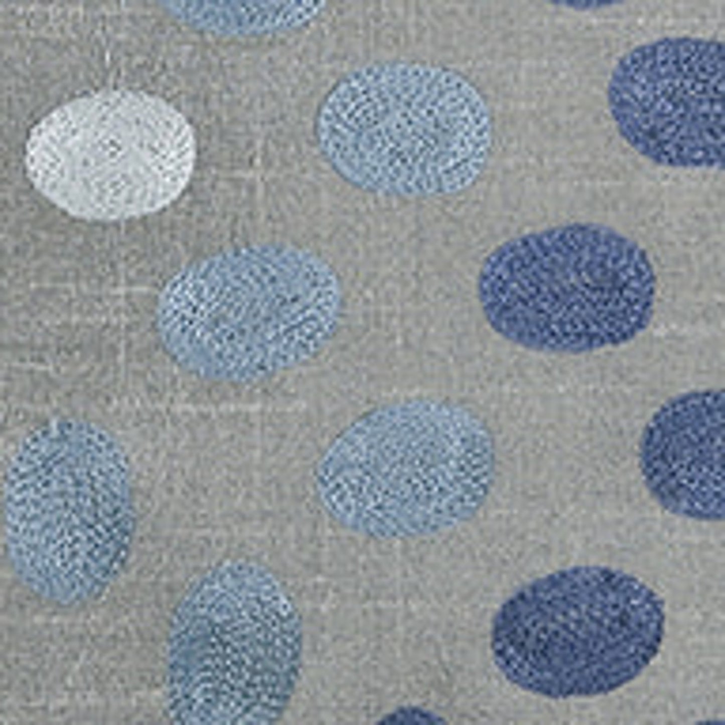 007 O-RIZZY-PILT3070ABL001818,SR-886125 | Closeup | Lost Pillow by HedgeApple Essentials in gray/blue. Made from polyester in a modern style.