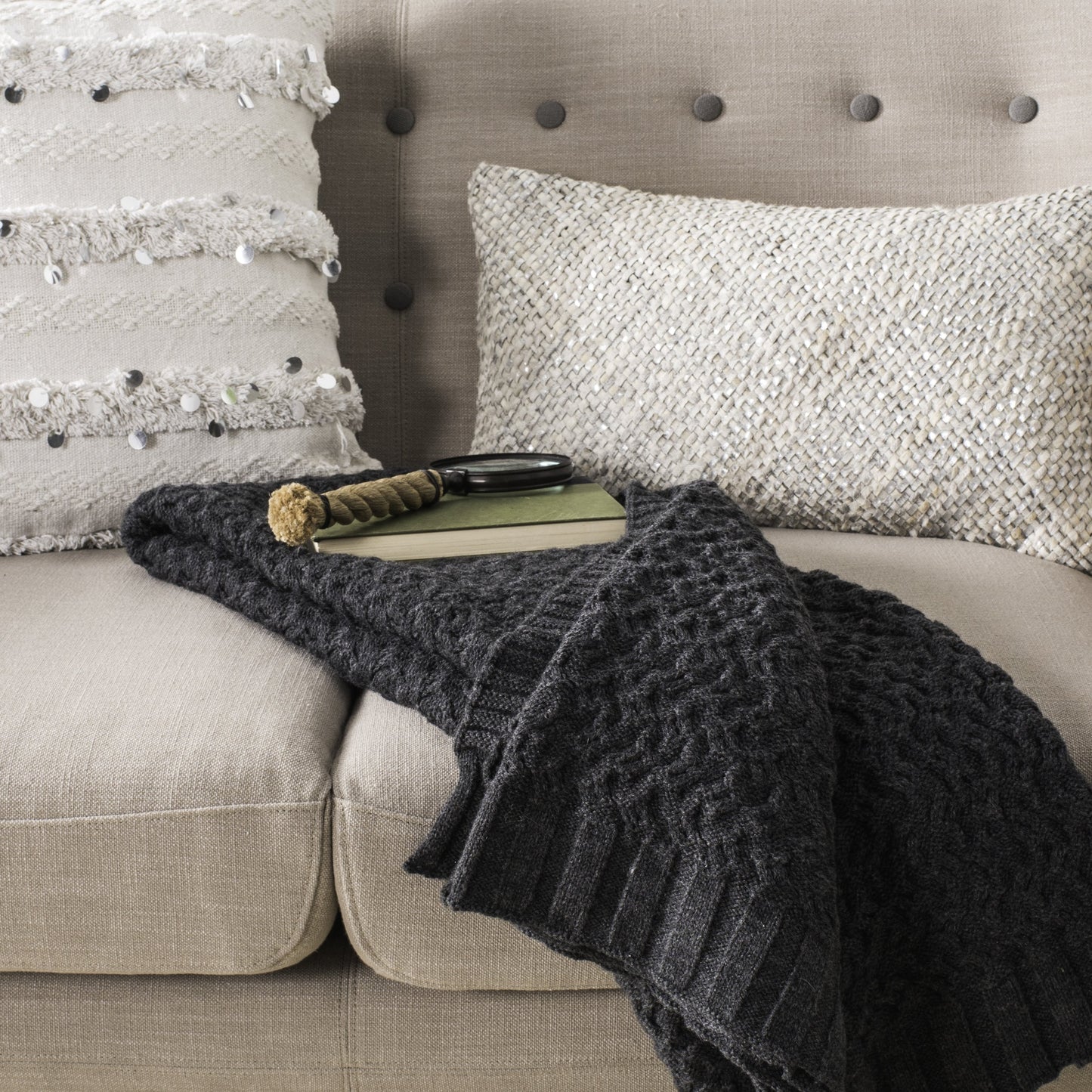 002 S-273194 | Lifestyle | Belvue Knit Throw by HedgeApple Essentials in dark gray. Made from cotton in a modern style.