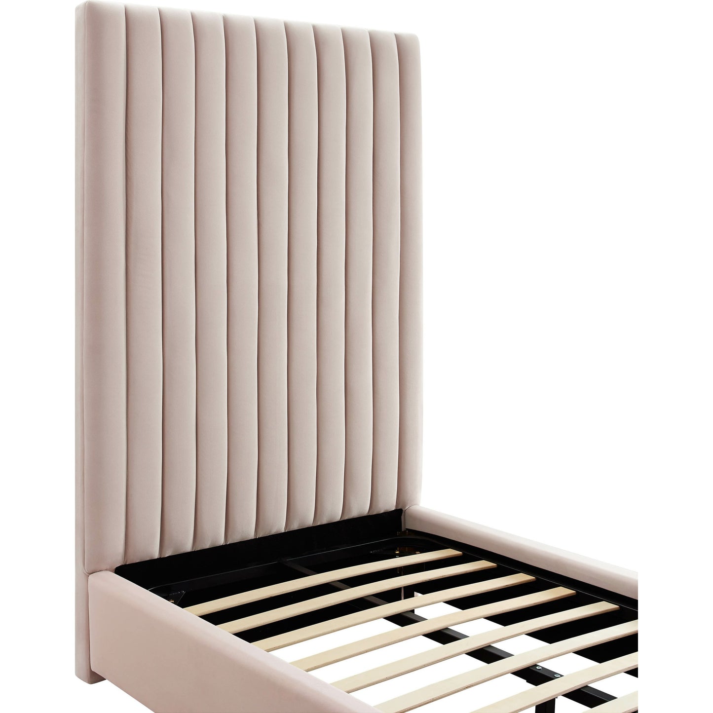 024 SR-389523 | Closeup | Arabelle Bed by TOV Furniture. Made from unique in a modern style.