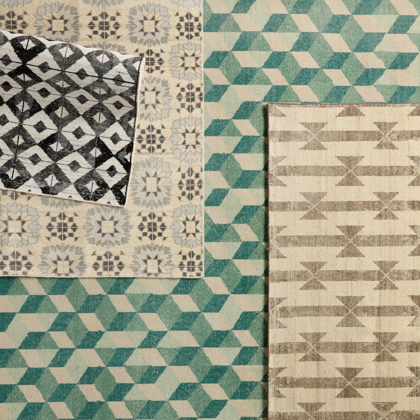 005 SI-1973887,SI-1973888,SI-1973889,SI-1973890,SI-1973891 | Closeup | Tessera by Verde Home TSS01 Rug by Jaipur Living in taupe, cream. Made from 100% wool in a unique style.