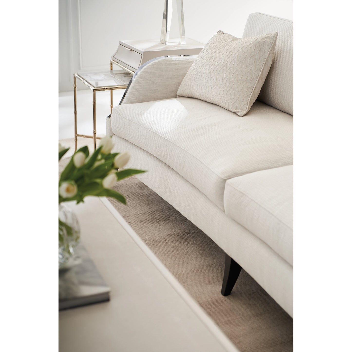 006 SI-1956007 | Lifestyle | Pitch Perfect Sofa by Caracole in cream and chocolate truffle. Made from birch in a modern style.