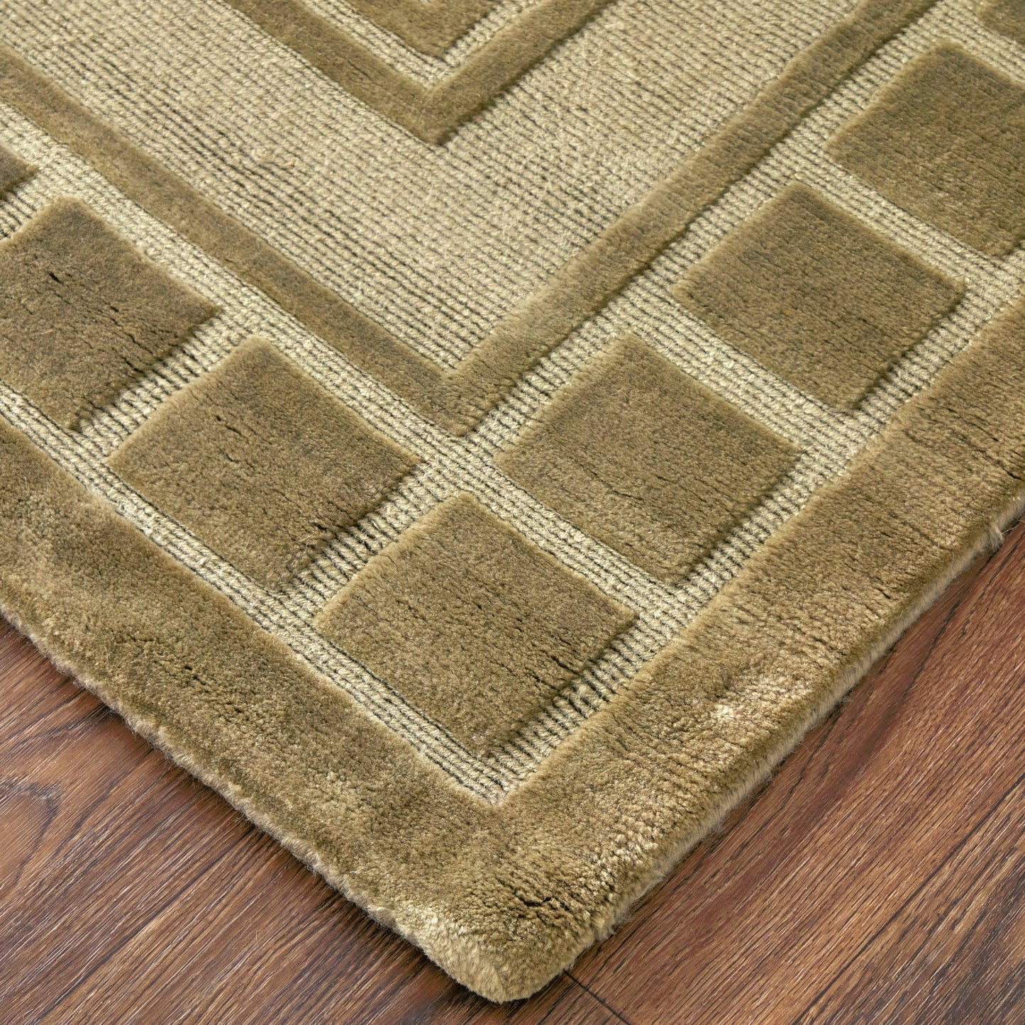002 SI-2129896,SI-2129897 | Closeup | Channels Geometric Rug - 7277F by Feizy. Made from wool in a unique style.