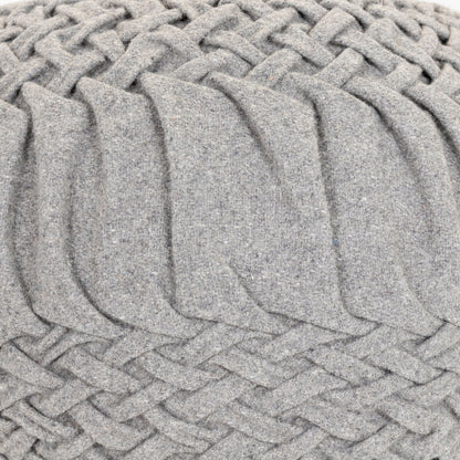 Alana - 6346 by Surya in cream. Made from 70% wool 30% nylon in a traditional style.