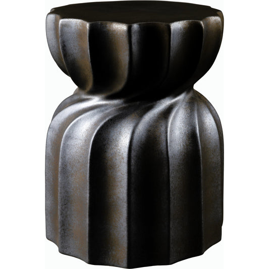 Alexia End Table by Livabliss. Made from ceramic in a modern style.