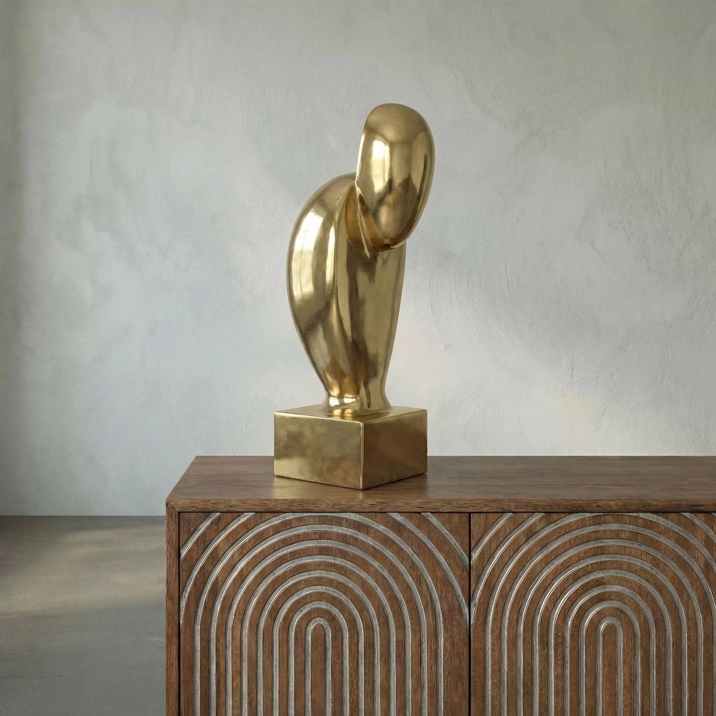 011 SI-1755559 | Lifestyle | Ripley by Noir in antique brass. Made from brass in a eclectic & global style.