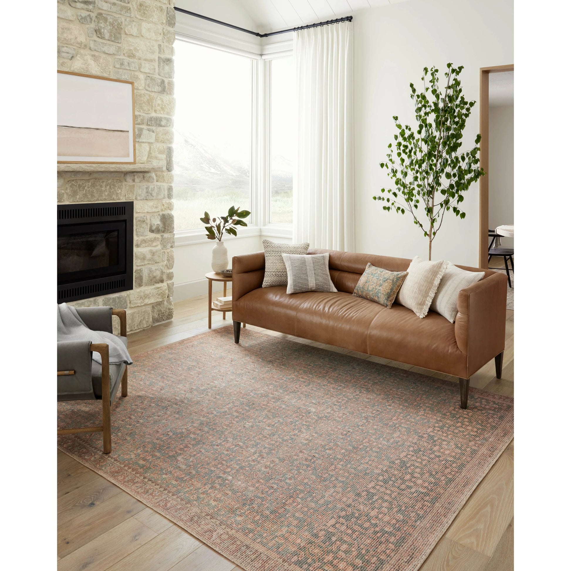 Aubrey AUB-04 Rug by Angela Rose x Loloi. Made from 100% polyester in a unique style.