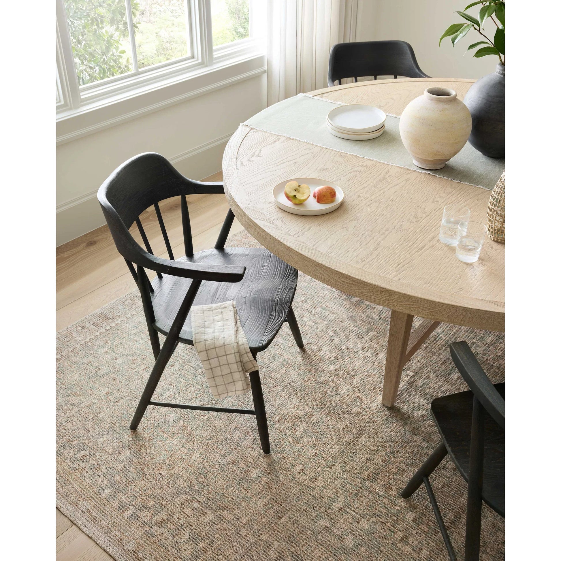 Wyatt WYA-01 Rug by Loloi in spice, silver. Made from polypropylene, polyester in a unique style.