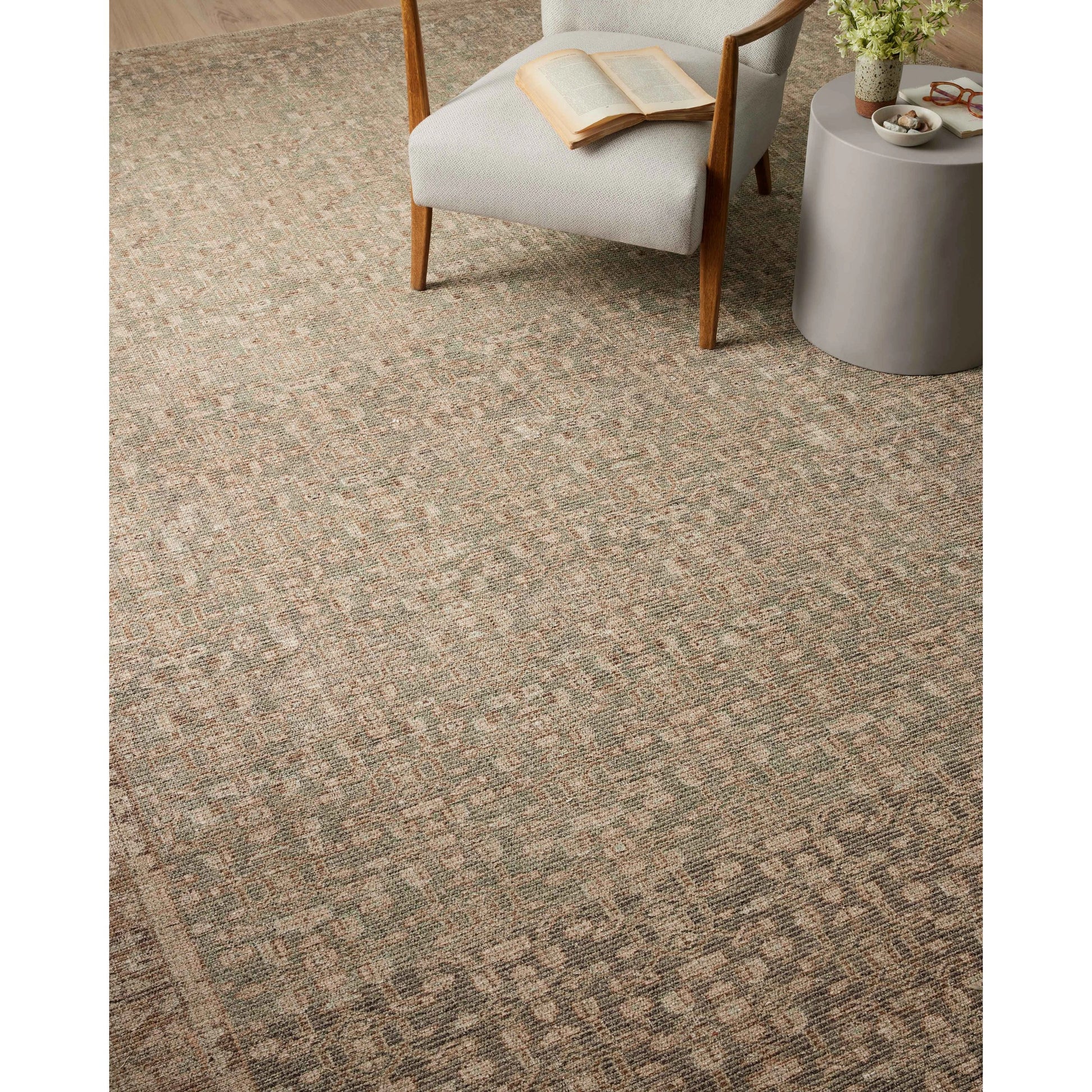 Aubrey AUB-04 Rug by Angela Rose x Loloi. Made from 100% polyester in a unique style.