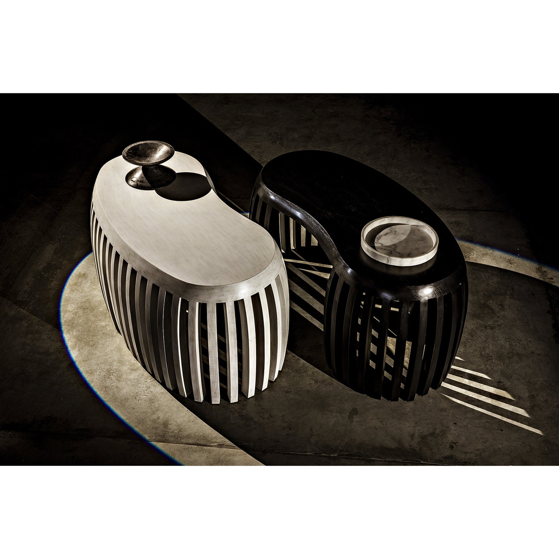 Round Tray by Noir in white stone. Made from unique in a modern style.