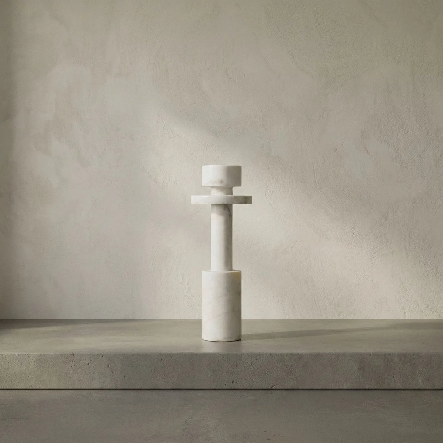 002 S-335439 | Lifestyle | Shine Candle Holder by Noir in white stone. Made from unique in a modern style.
