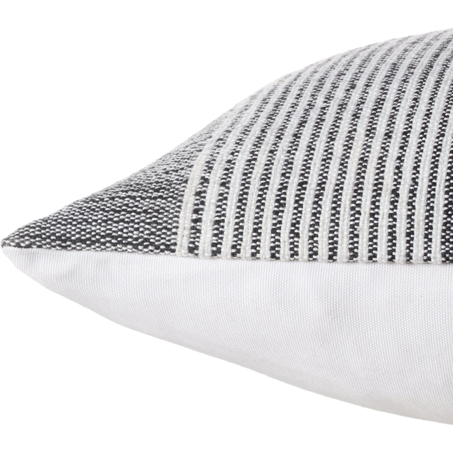 032 SI-2077398,SI-2077399 | Closeup | Acapulco ACA05 Pillow by Jaipur Living. Made from 100% pet yarn in a cottage & farmhouse style.