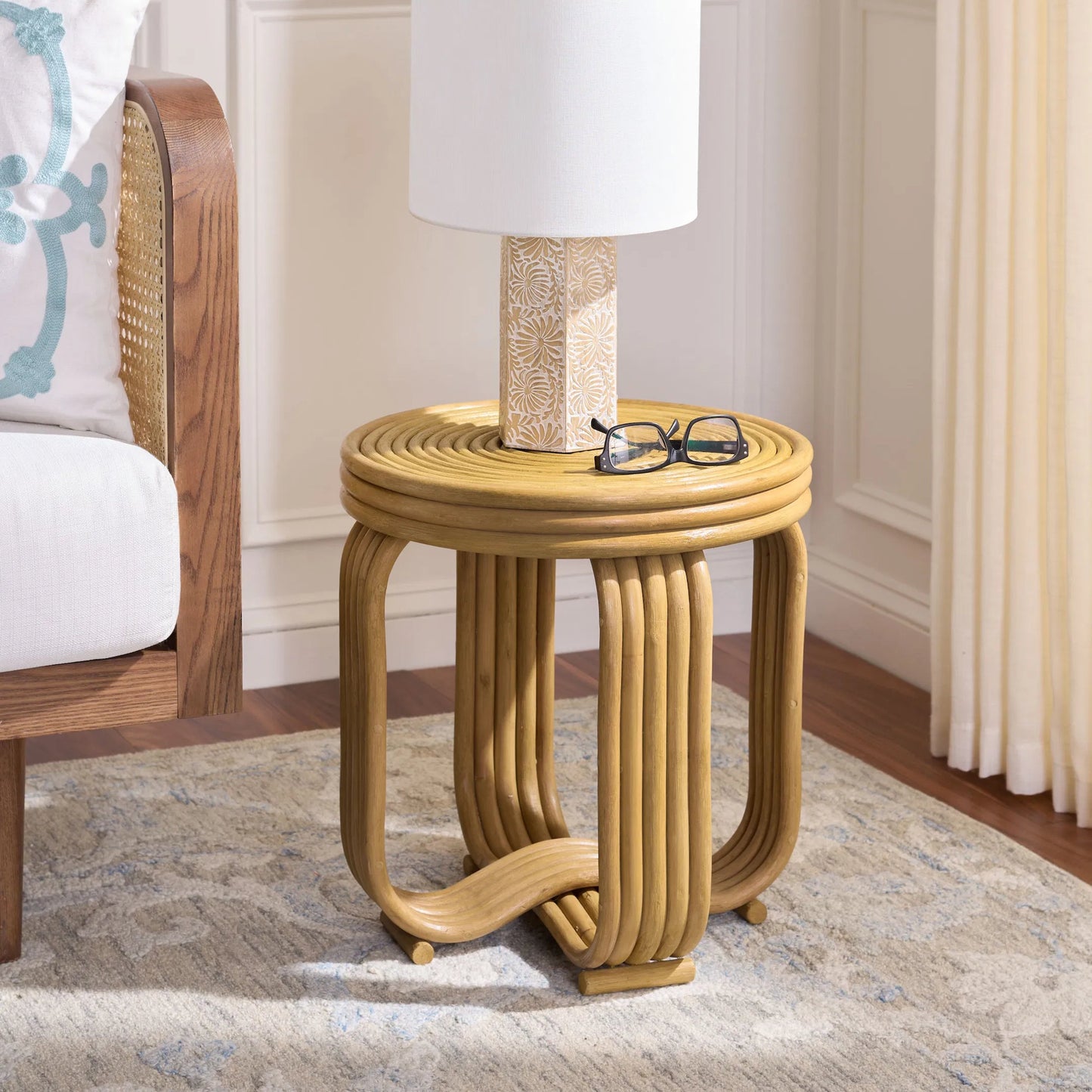 007 SI-2629729 | Lifestyle | Alma Round Accent Table by HedgeApple Essentials in natural. Made from semisanded rattan in a unique style.