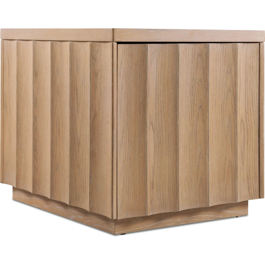 Commerce and Market Willow End Table by Hooker Furniture in light natural, white oak. Made from white oak solids, white oak veneers in a transitional style.