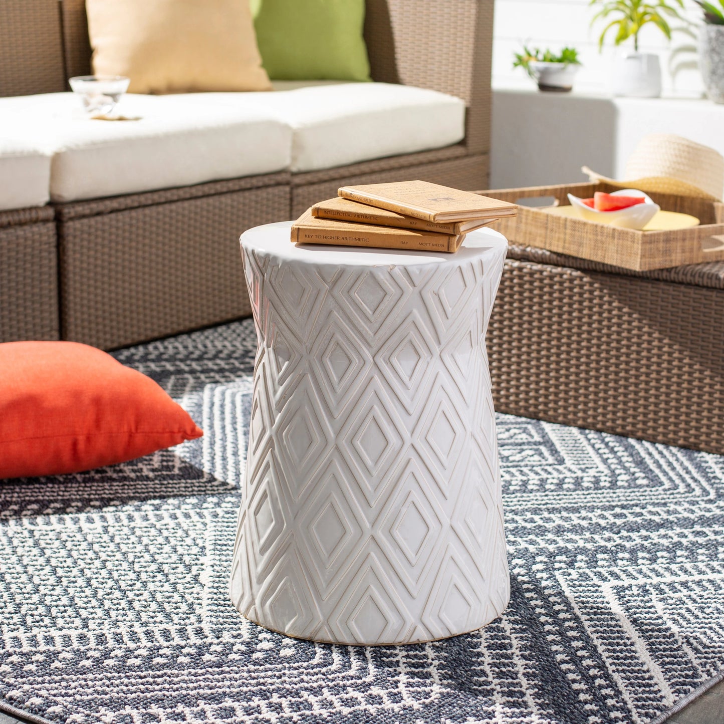 001 SI-1914454 | Lifestyle | Cali Indoor/Outdoor by Surya in white and glazedglazed. Made from top: ceramic, base: ceramic in a modern style.