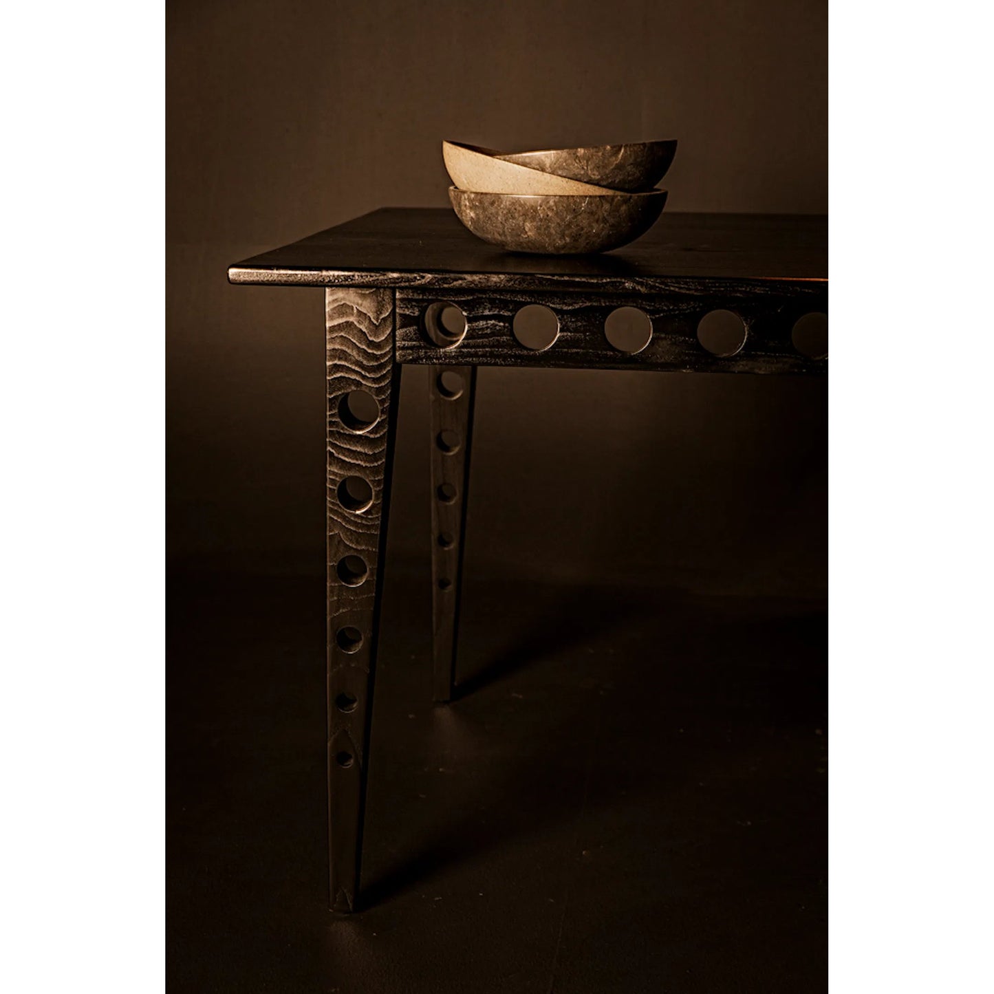 010 SI-1956979 | Closeup | Pericles Table by Noir in charcoal black. Made from sungkai and veneer in a modern style.