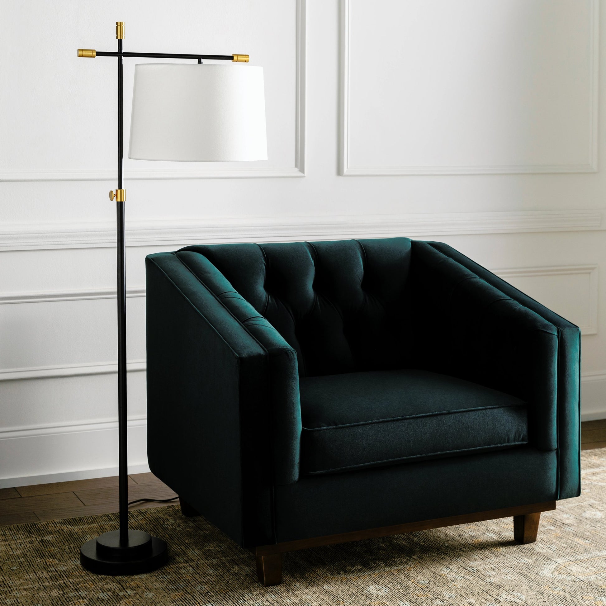 Aberdeen - 32408 by Surya in black, gold, ivory, translucent, white and paintedpaintedpolished. Made from shade (outside): linen, shade (inside): polyester, body: metal, base: metal in a modern style.