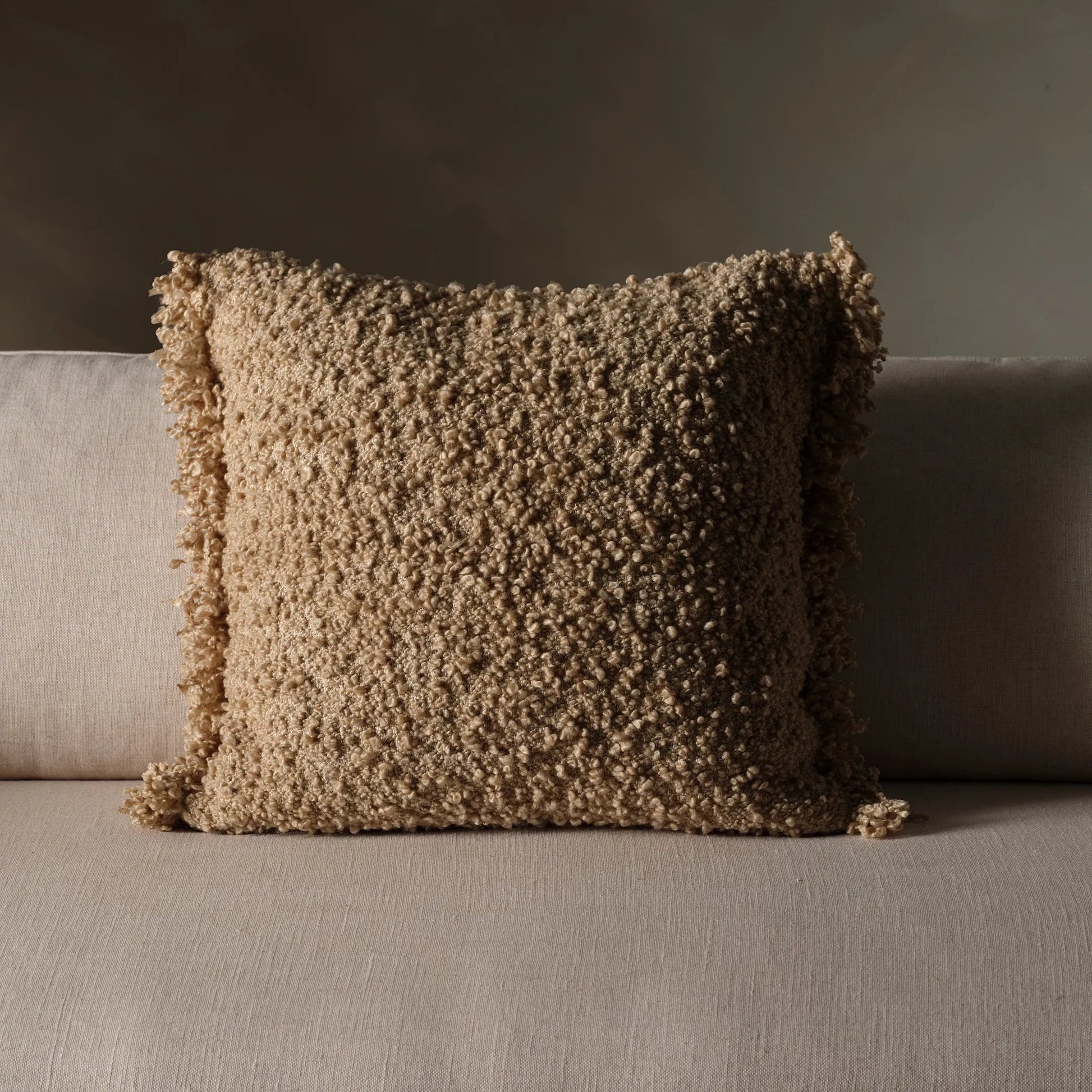 Angora Nisha Pillow by Jaipur Living. Made from 100% polyester in a unique style.