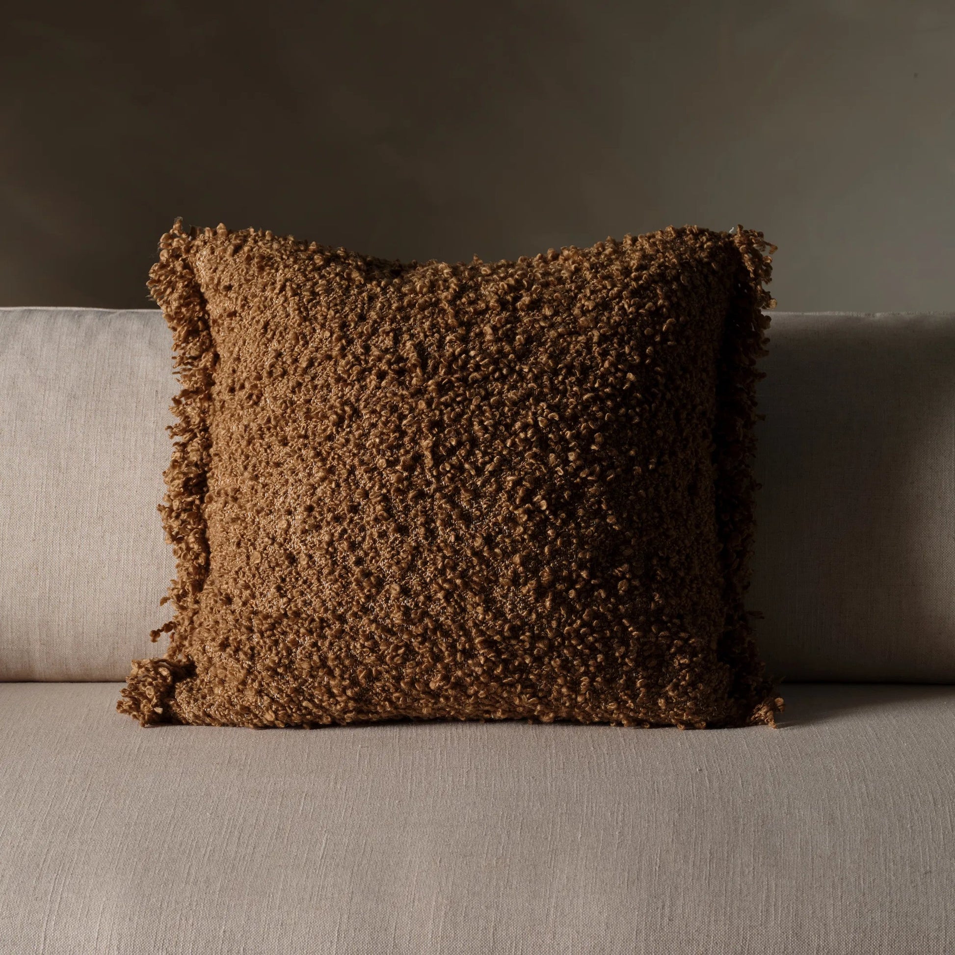 Angora Nisha Pillow by Jaipur Living. Made from 100% polyester in a unique style.