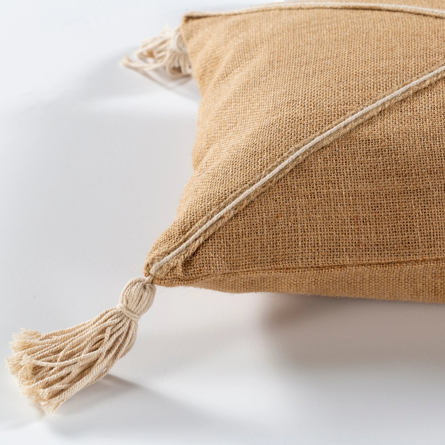 002 SI-1886129,SI-1886130 | Closeup | Marion Pillow - 13834 by Surya in brown, light gray. Made from 100% jute in a coastal style.
