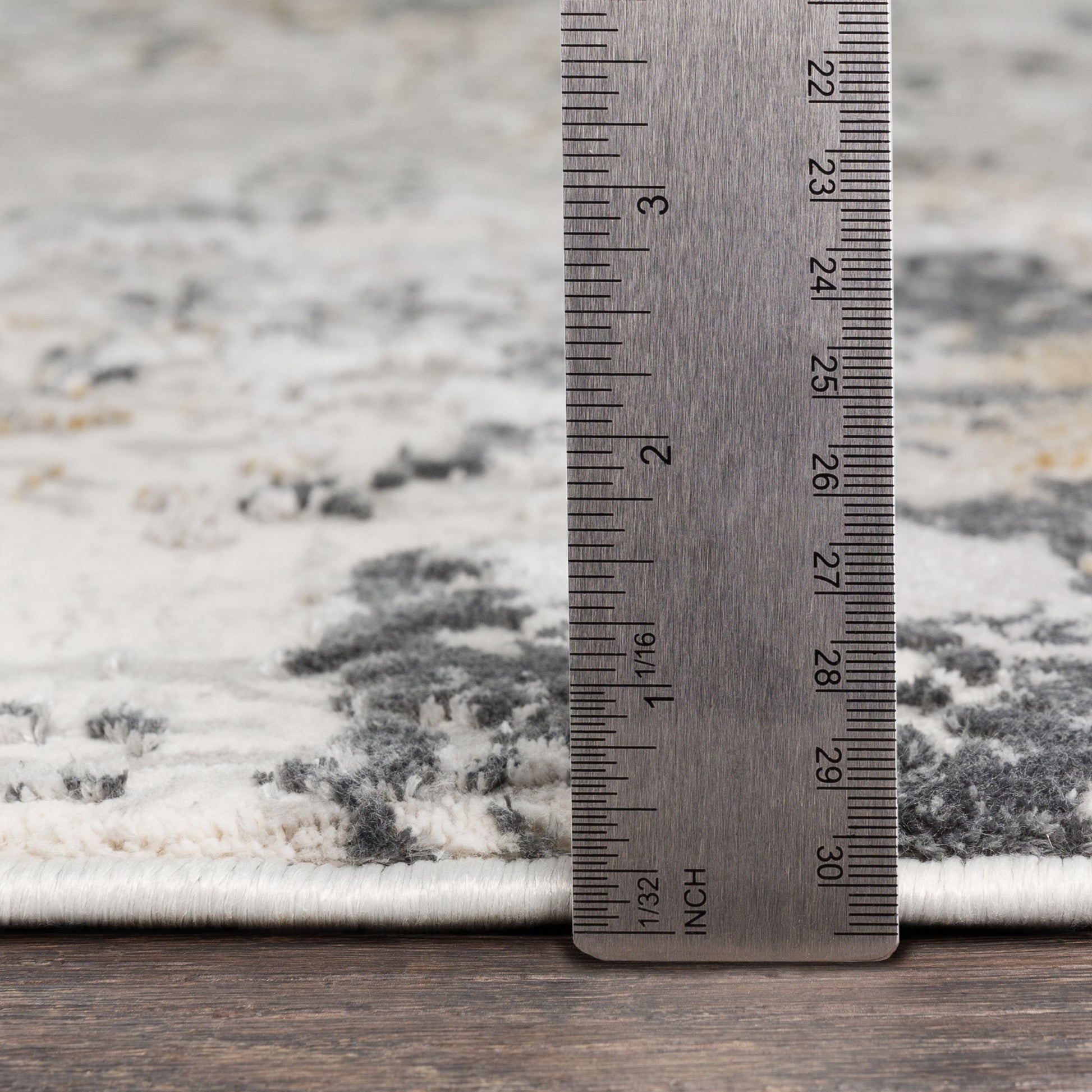 Aisha AIS-2302 Rug by Livabliss. Made from 70% viscose, 30% polyester in a unique style.