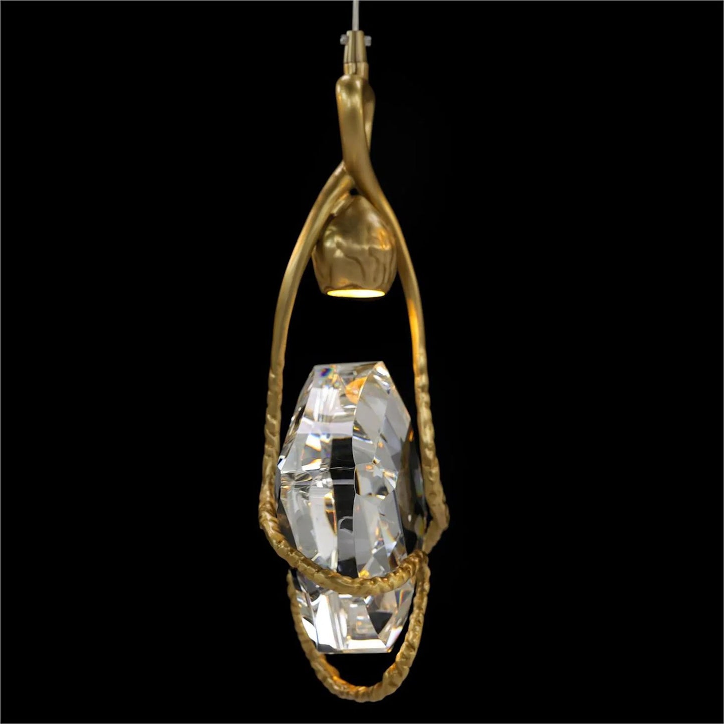 002 SI-2373593 | Closeup | Mirelle Six-Light Horizontal Chandelier by John-Richard in antique brass. Made from unique in a modern style.