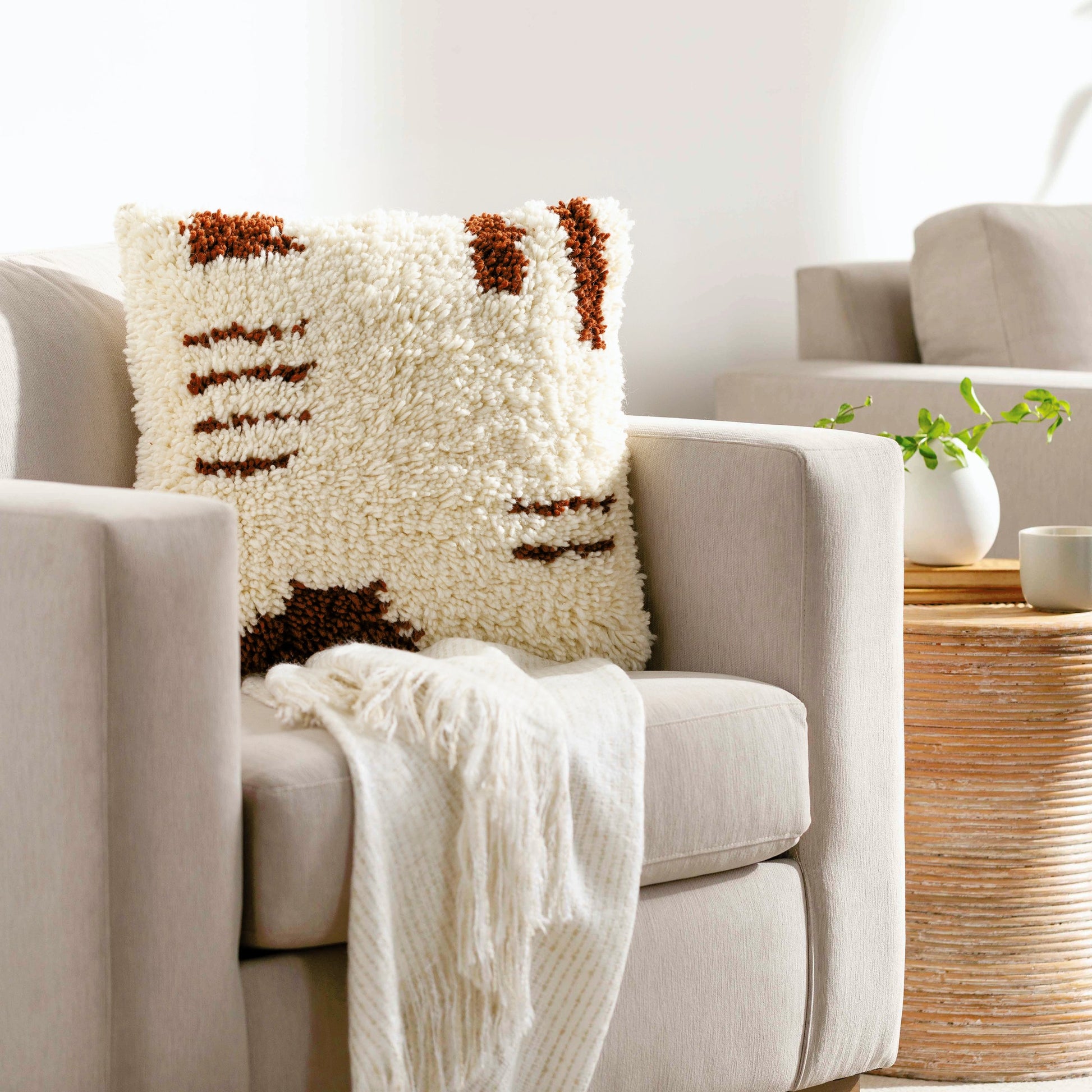 Aksel Pillow - 481410 by Surya in ivory, chestnut. Made from front: 80% wool, 20% cotton, back: 100% cotton in a modern style.