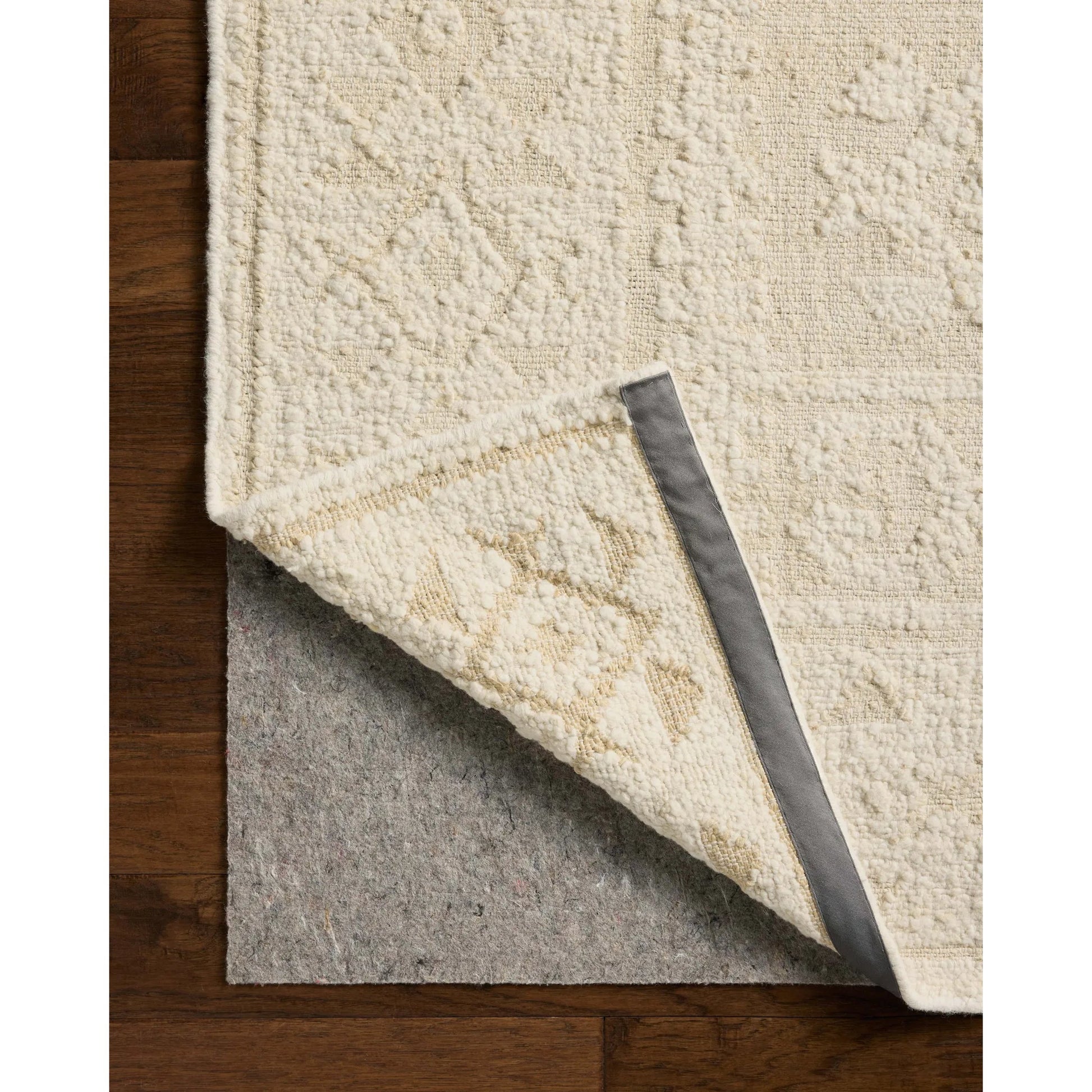 Alara ALR-01 Rug by Loloi in ivory, natural. Made from wool, jute, cotton in a unique style.