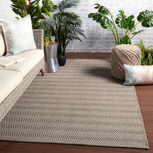 Saeler Rug by Jaipur Living in gray. Made from 100% polypropylene in a unique style.