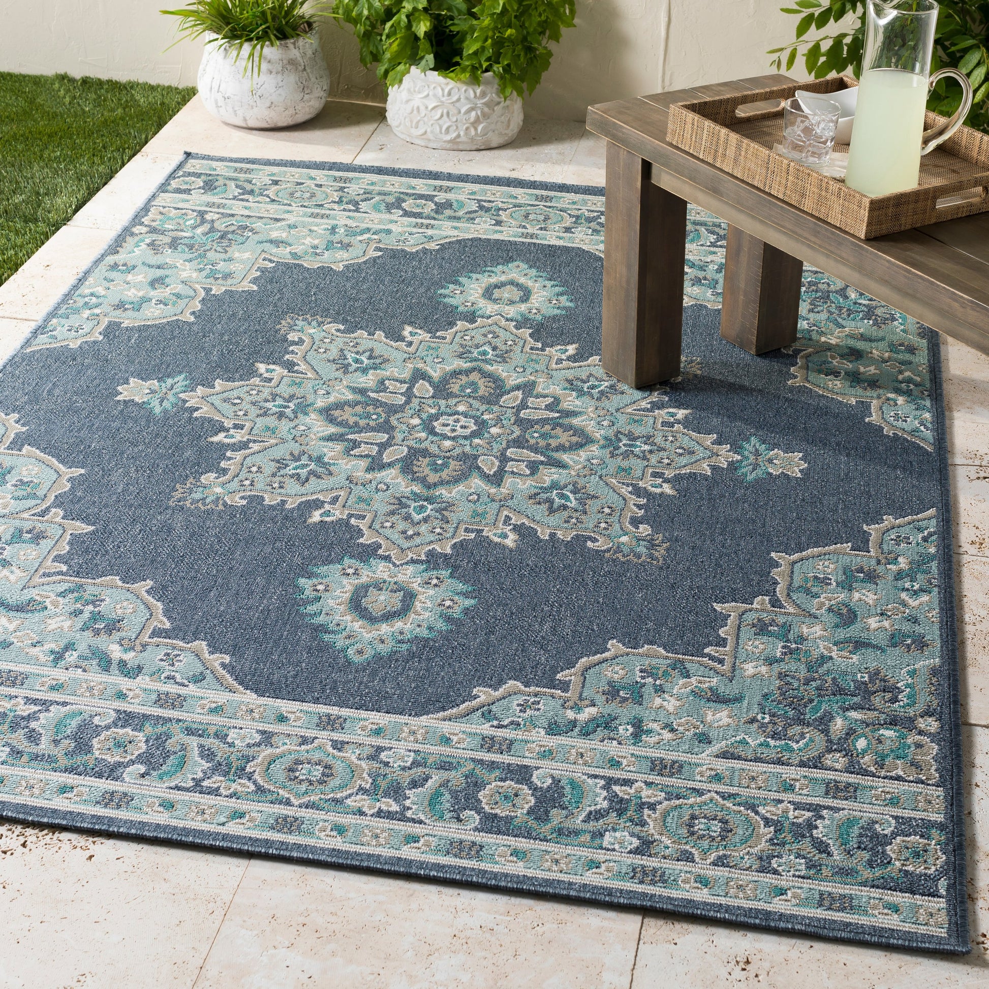 Alfresco Rug - 22258 by Livabliss. Made from 100% polypropylene in a unique style.