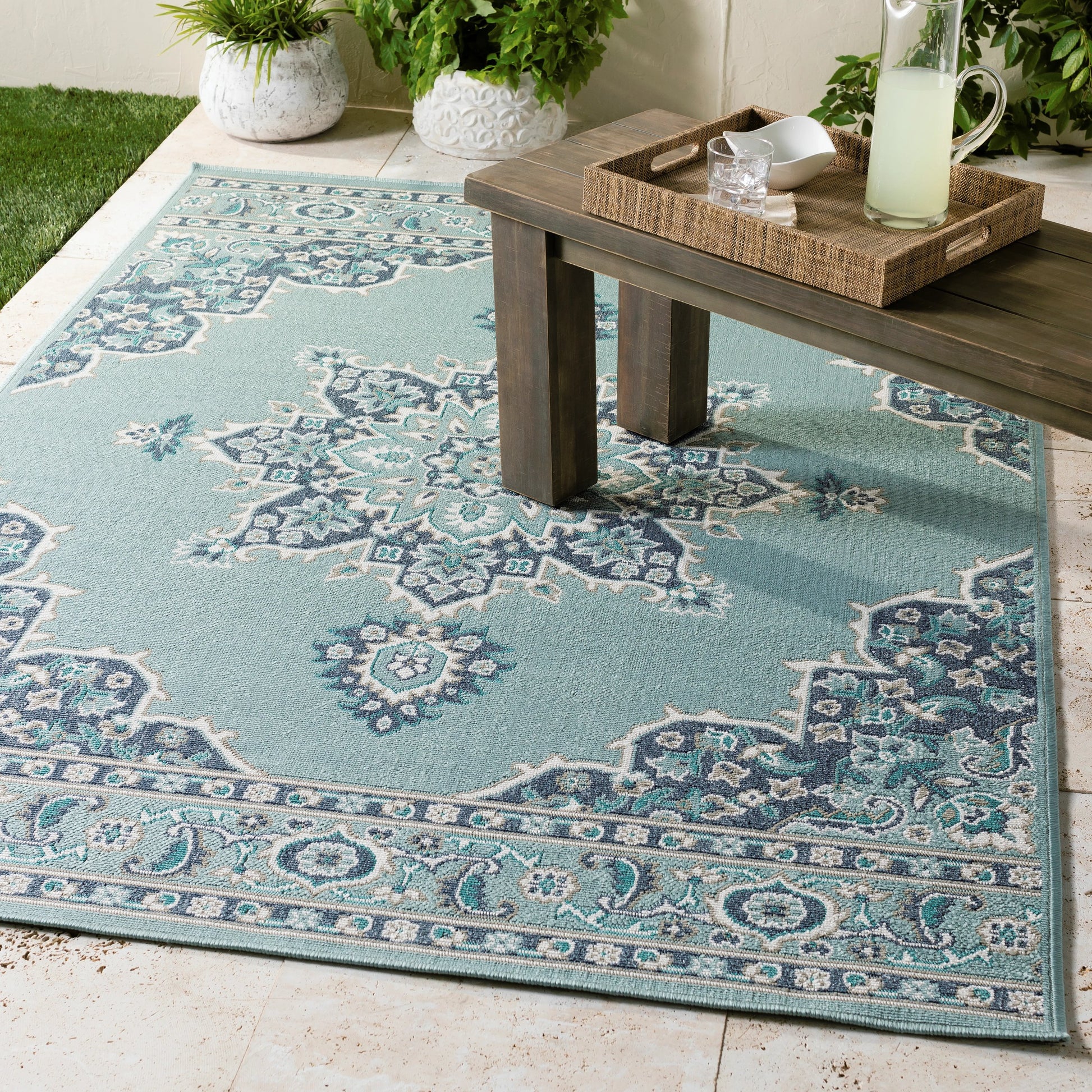 Alfresco Rug - 22258 by Livabliss. Made from 100% polypropylene in a unique style.