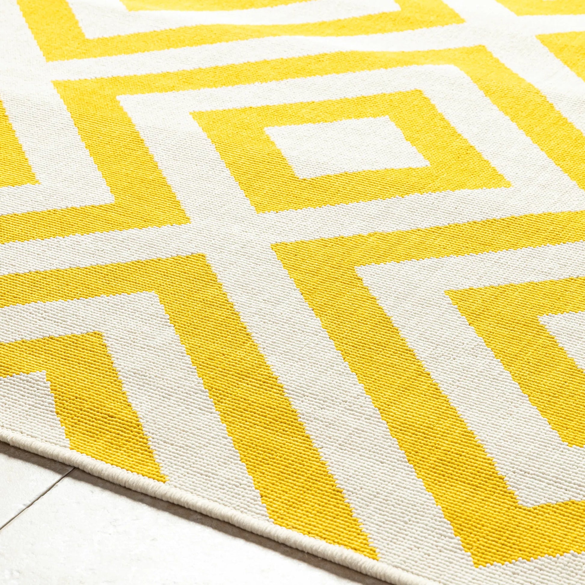 Alfresco Rug - 21046 by Livabliss in saffron, beige, off-white. Made from face: 100% o
