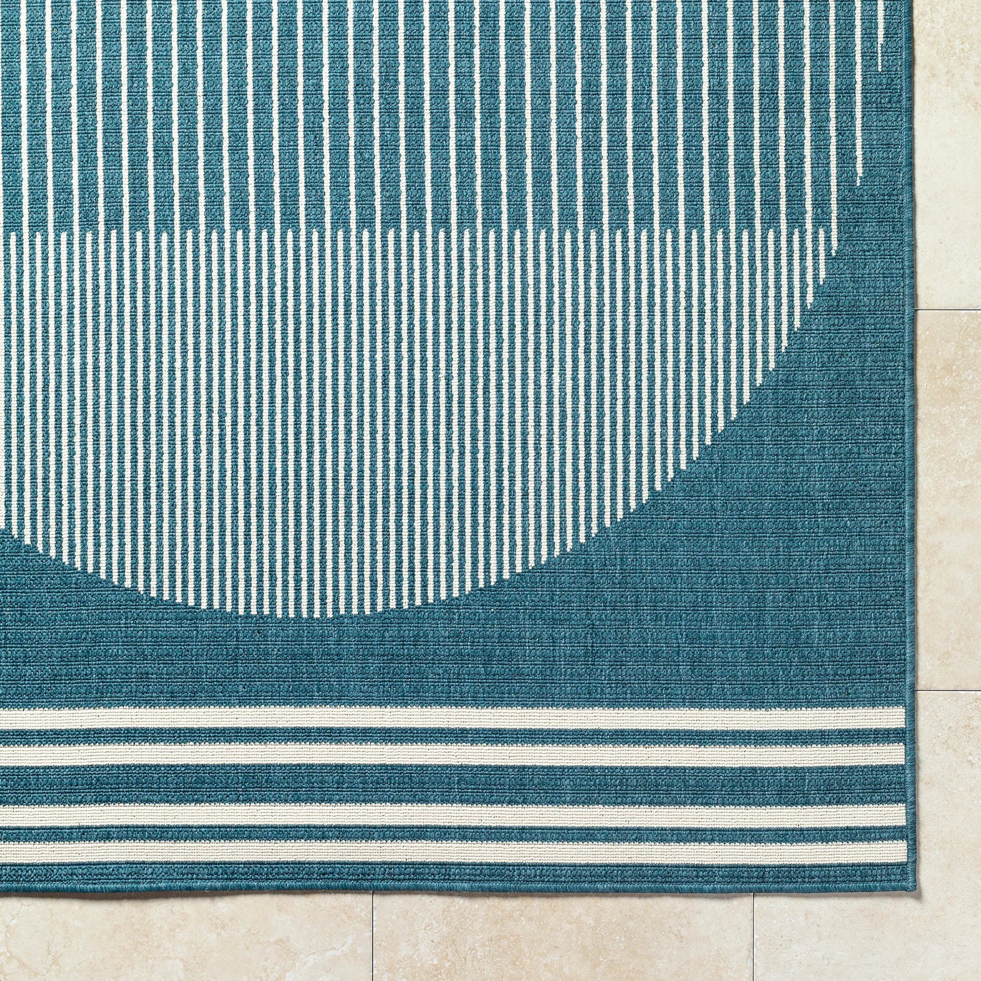 Alfresco Rug - 476834 by Livabliss. Made from face: 100% polypropylene in a unique style.