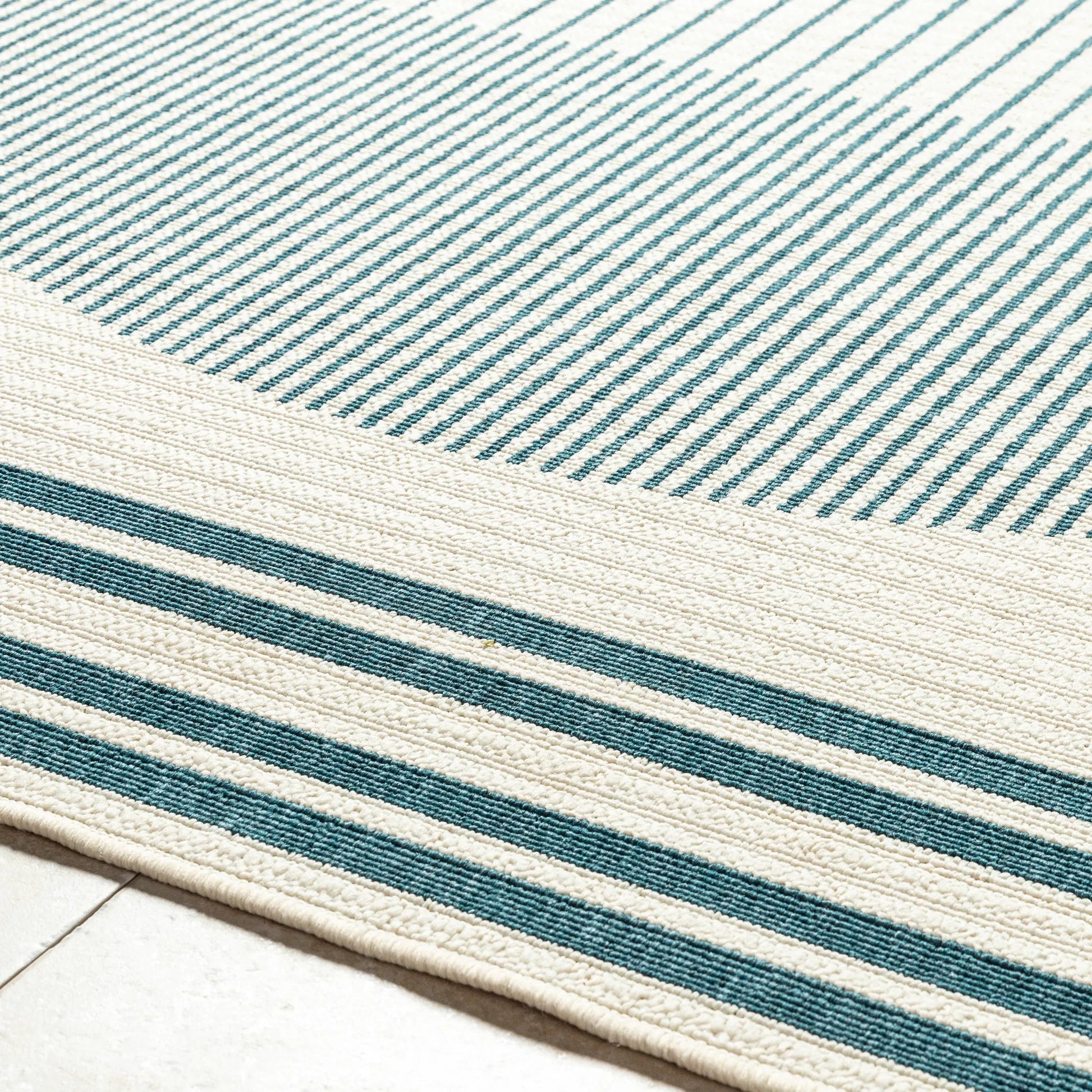 Alfresco Rug - 476834 by Livabliss. Made from face: 100% polypropylene in a unique sty