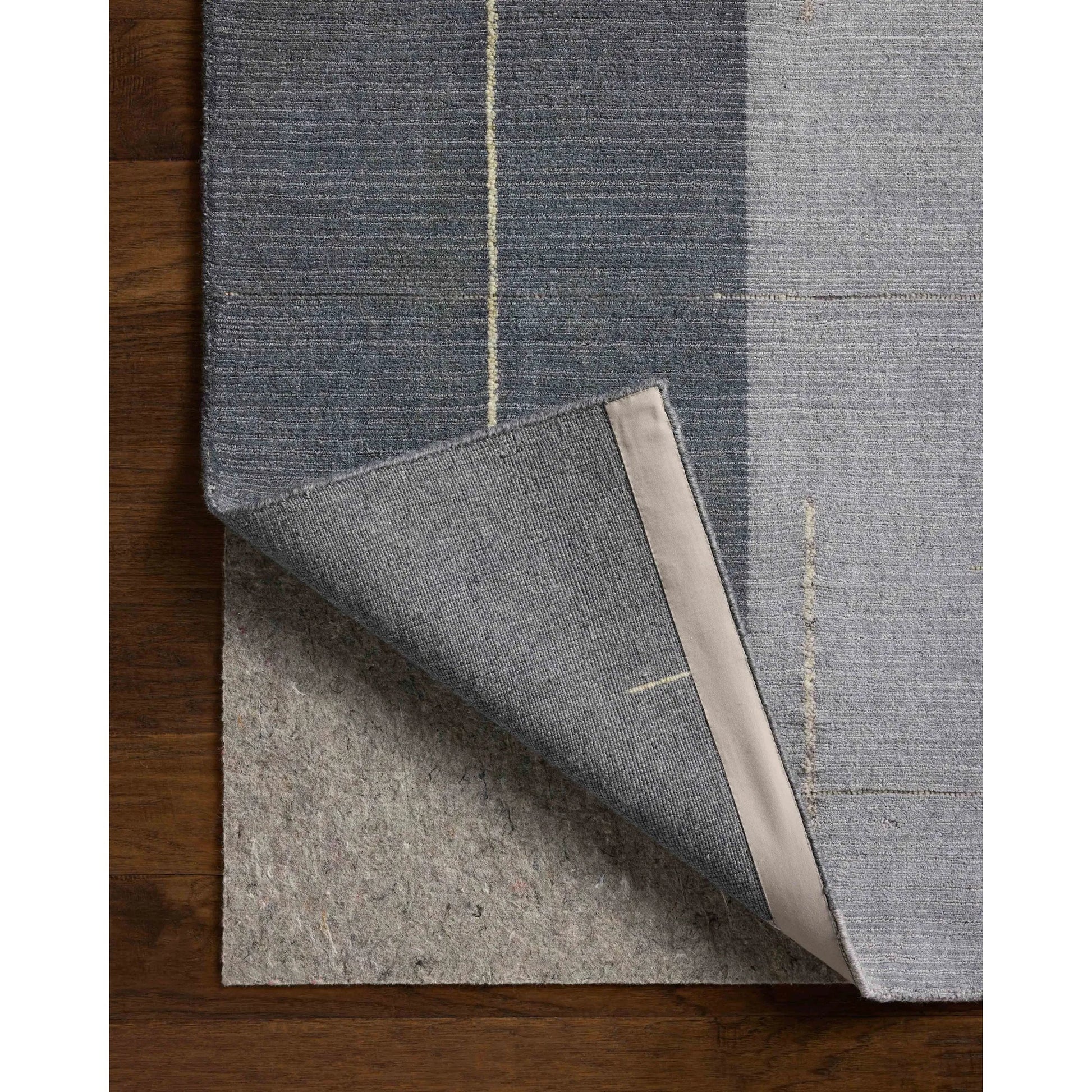 Alistair ALS-01 Rug by Loloi in slate, natural. Made from wool, viscose, cotton in a unique style.