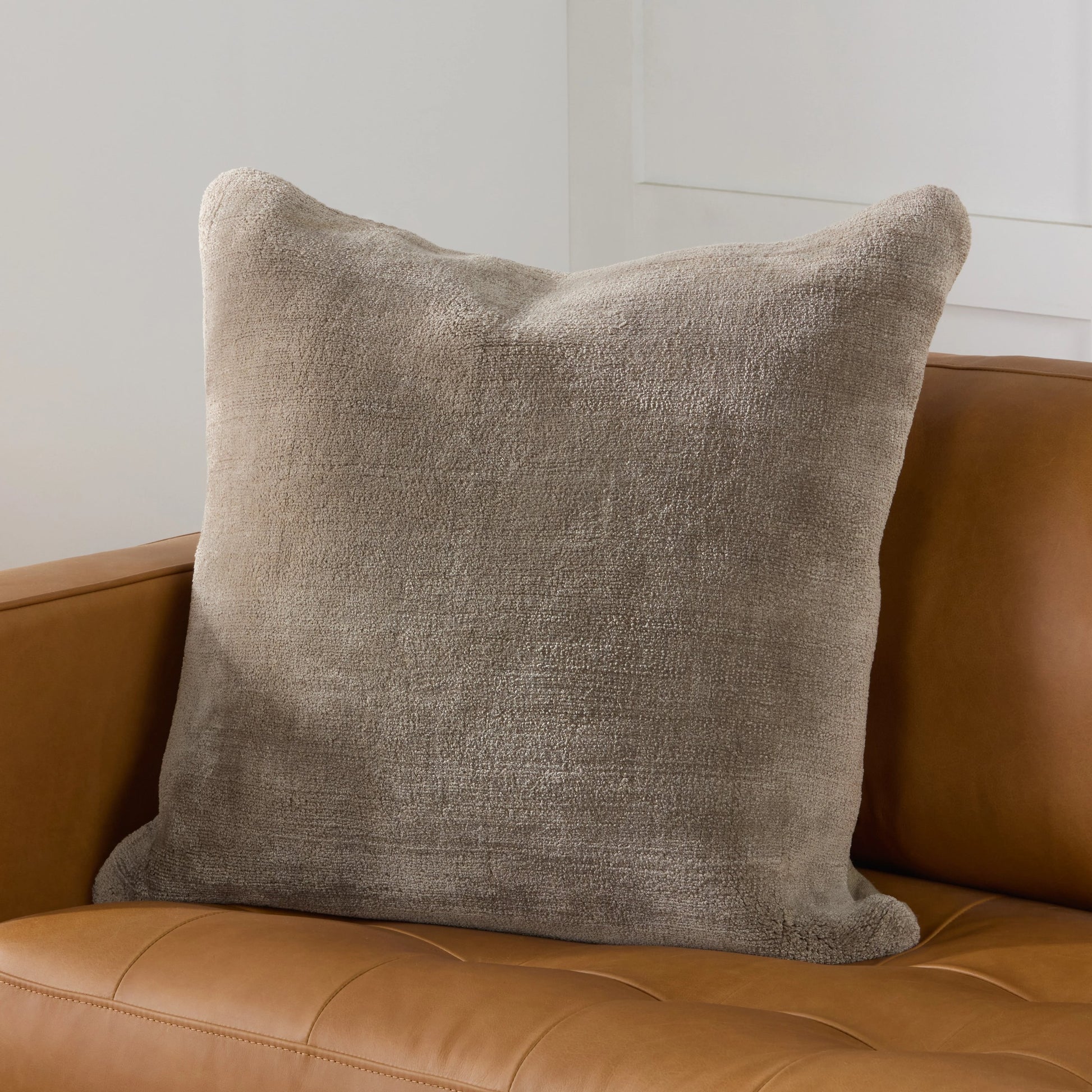 Allura ALU01 Pillow by Jaipur Living. Made from 100% viscose in a modern style.