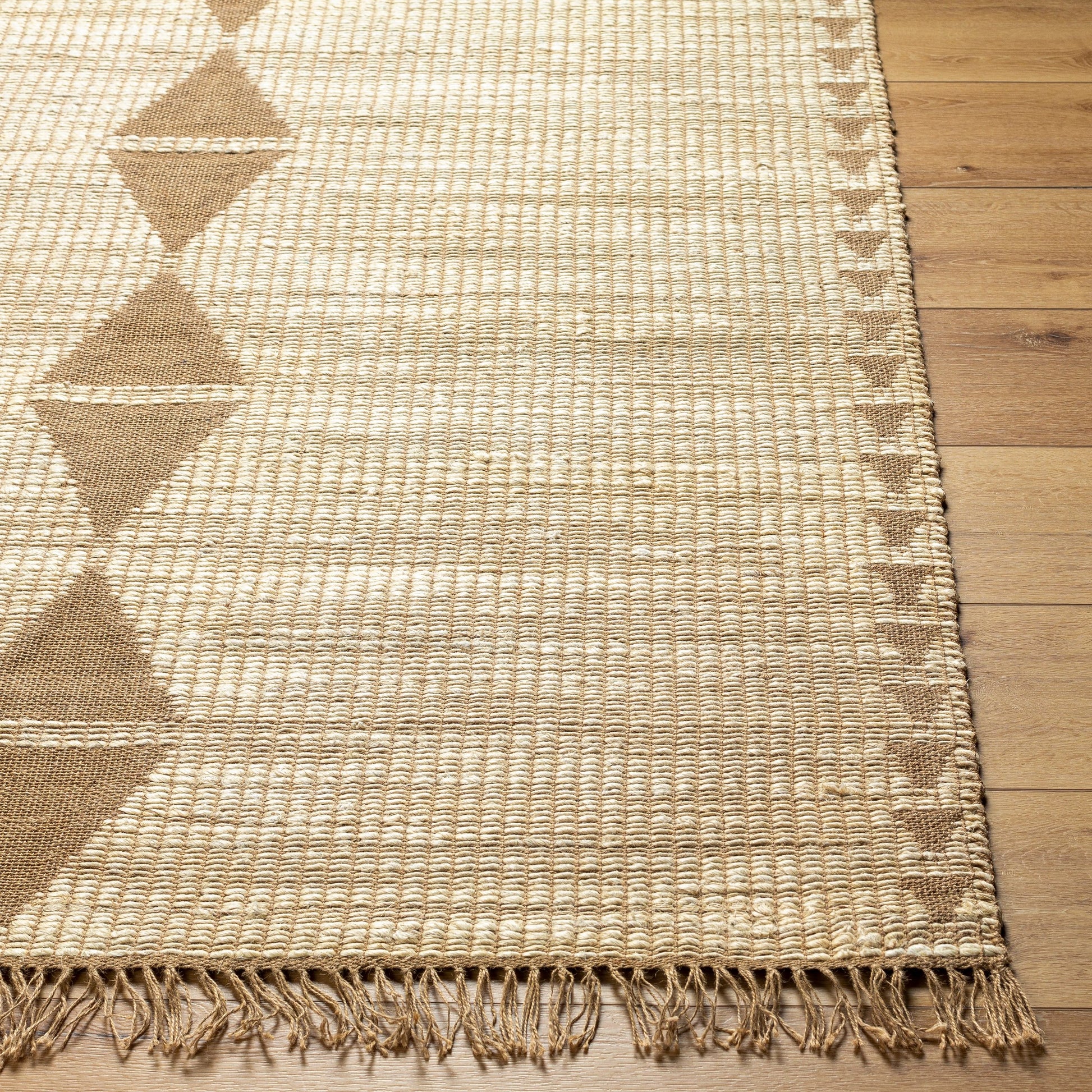 Alex Rug - 496094 by Livabliss. Made from face: 100% jute, warp: 100% jute in a unique style.