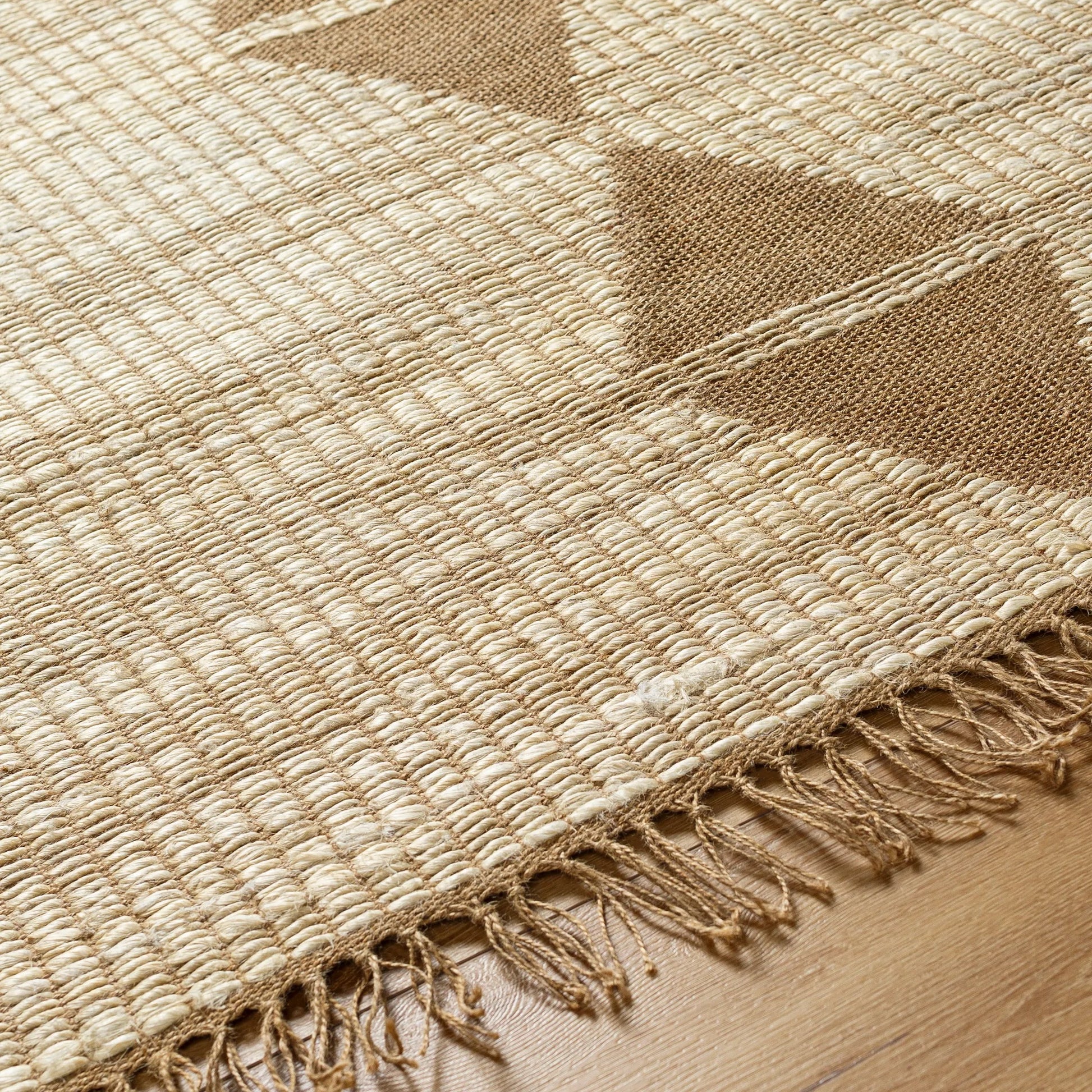 Alex Rug - 496094 by Livabliss. Made from face: 100% jute, warp: 100% jute in a unique style.