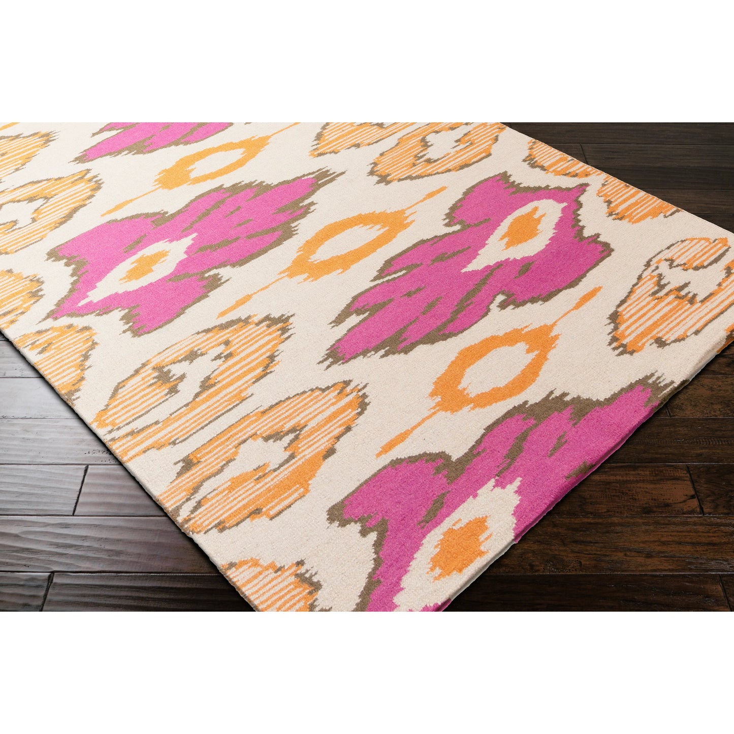 009 46475-17627 | Closeup | Alameda Rug - 702 by Surya. Made from 100% wool in a unique style.