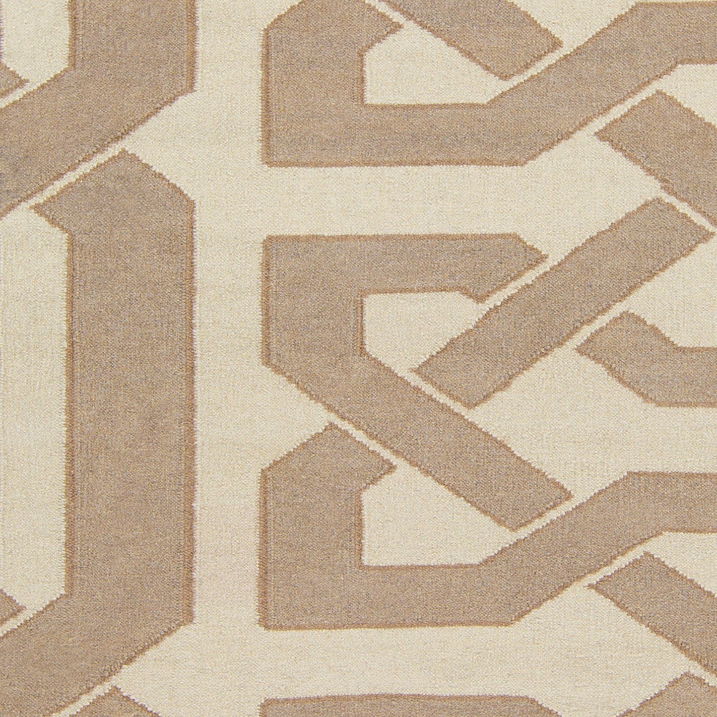 010 40985-17624 | Closeup | Alameda Rug - 752 by Surya. Made from 100% wool in a unique style.