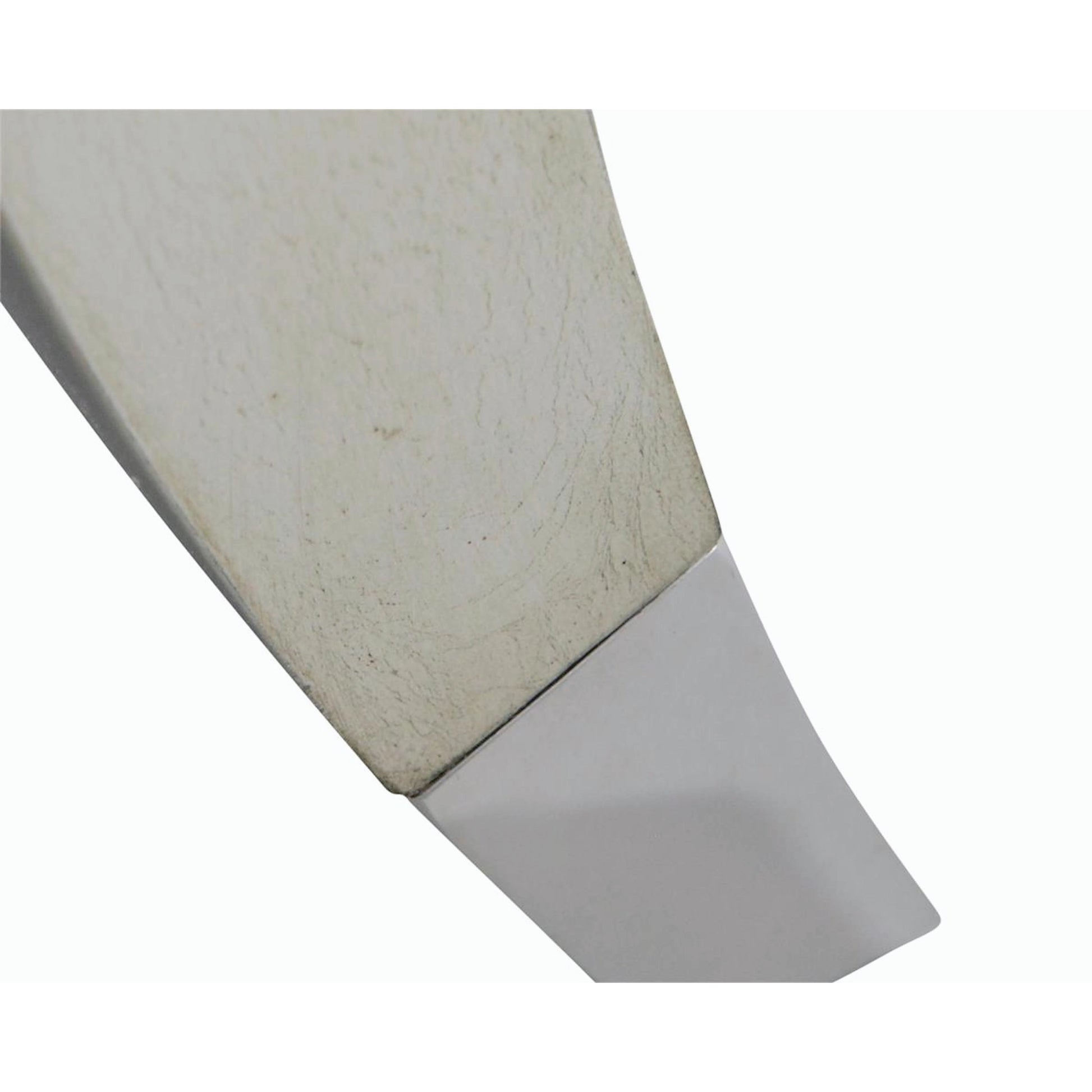 Hudson Chaise by John-Richard. Made from unique in a transitional style.