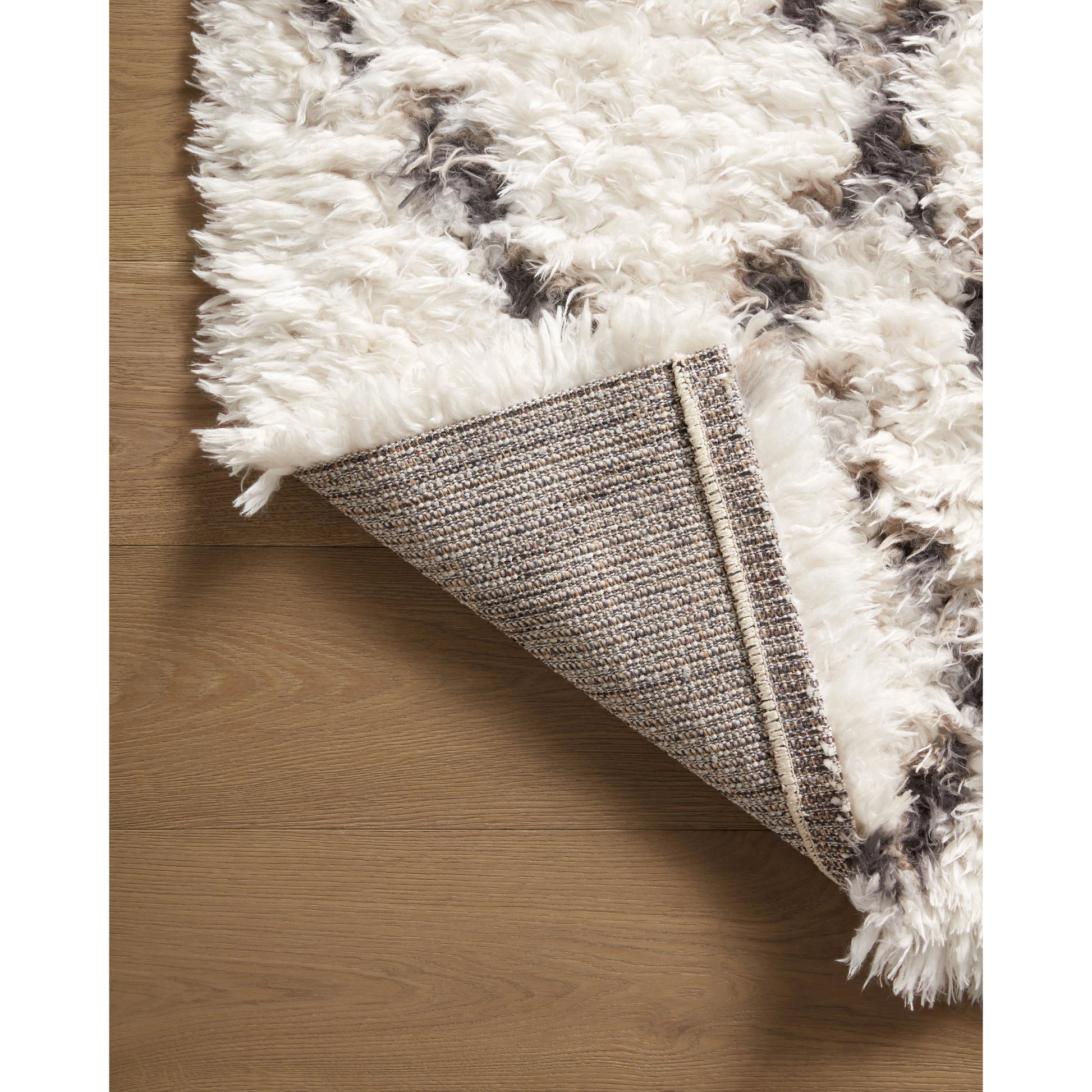 Amira AMI-02 Rug by Angela Rose x Loloi in ivory, bark. Made from 100% polyester in a unique style.