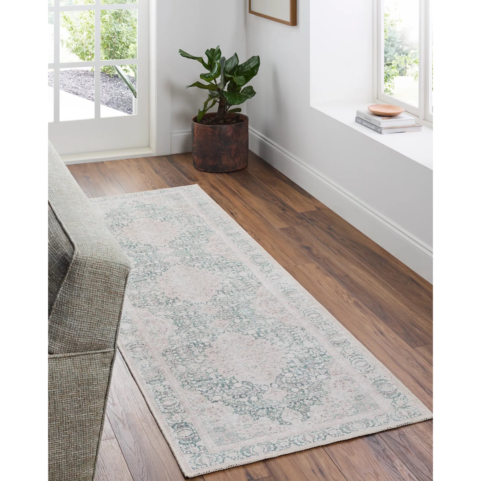 Amelie AML-2393 Rug by Livabliss in medium green, cream, olive. Made from polyester in a unique style.
