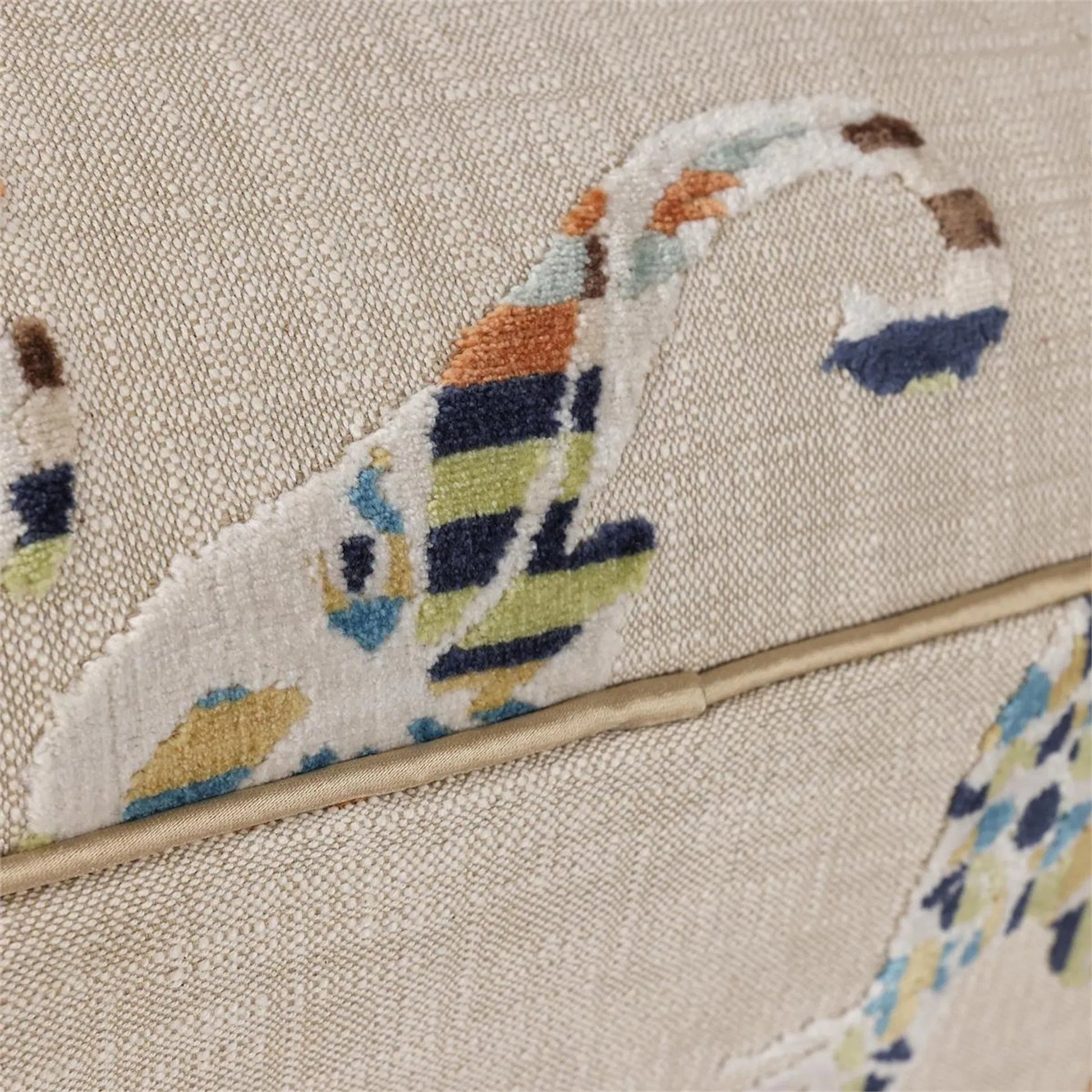 Chelsea Ottoman - 3057 by John-Richard. Made from unique in a unique style.