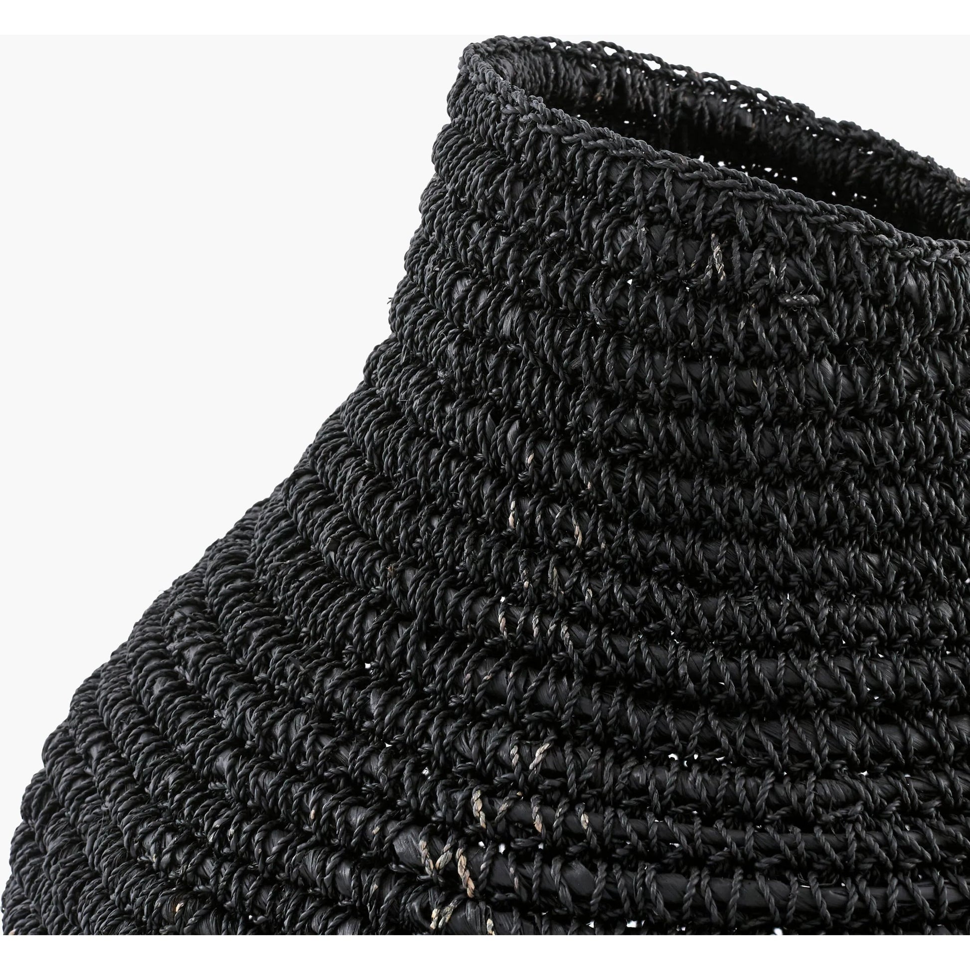 Anouk Basket by Surya in powder coated. Made from seagrass, iron in a unique style.