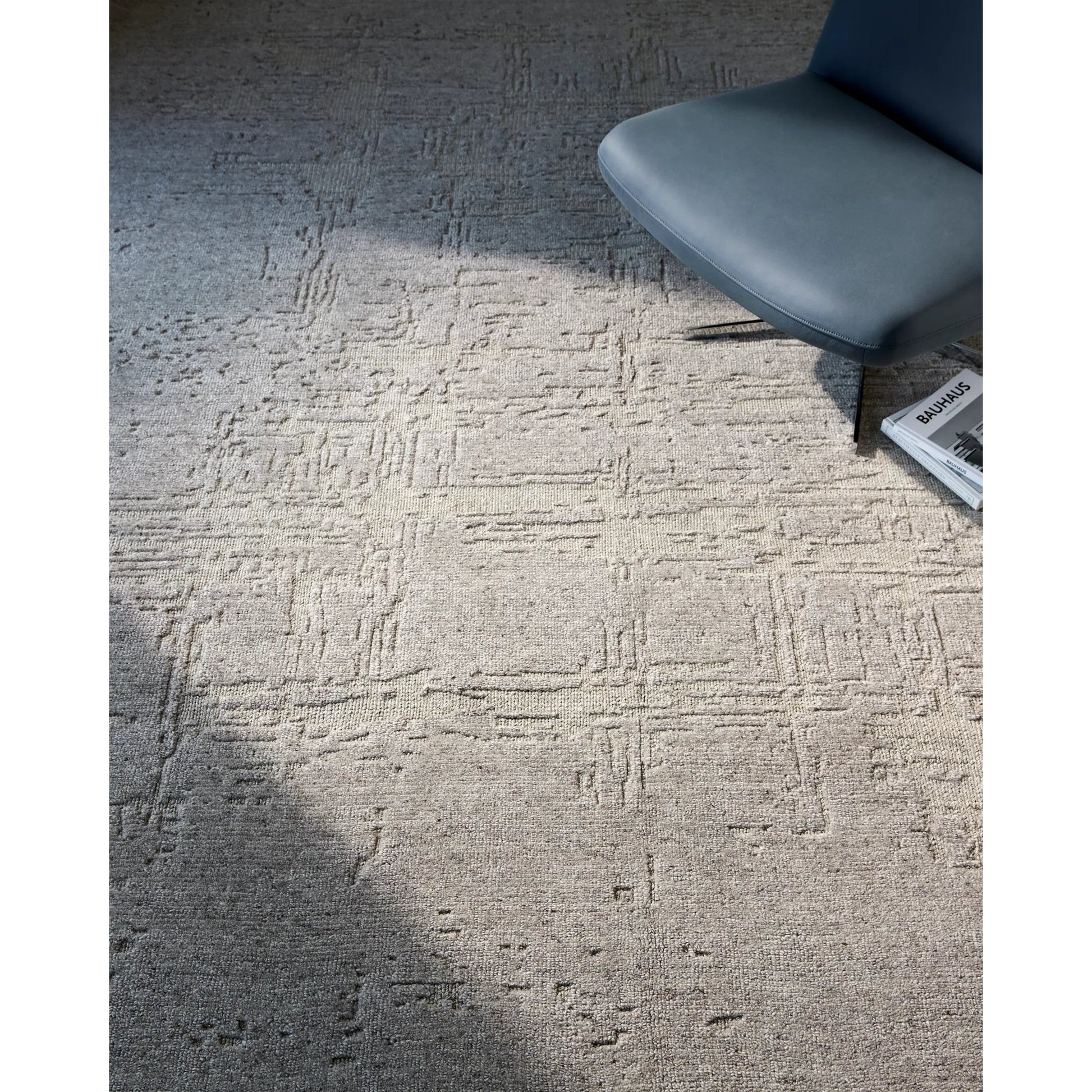 Arbora Rug by Surya in slate, light silver, warm grey, metallic - silver. Made from wool, rayon in a unique style.