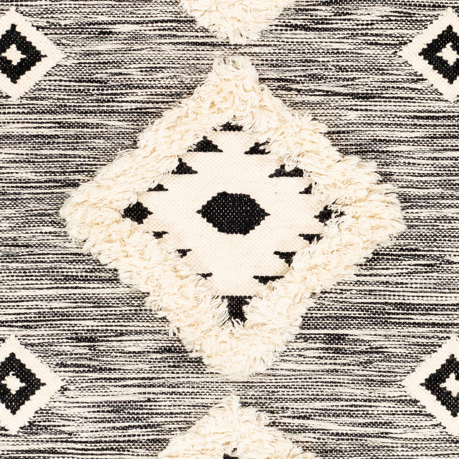 Apache Rug - 23794 by Livabliss. Made from 100% wool in a unique style.