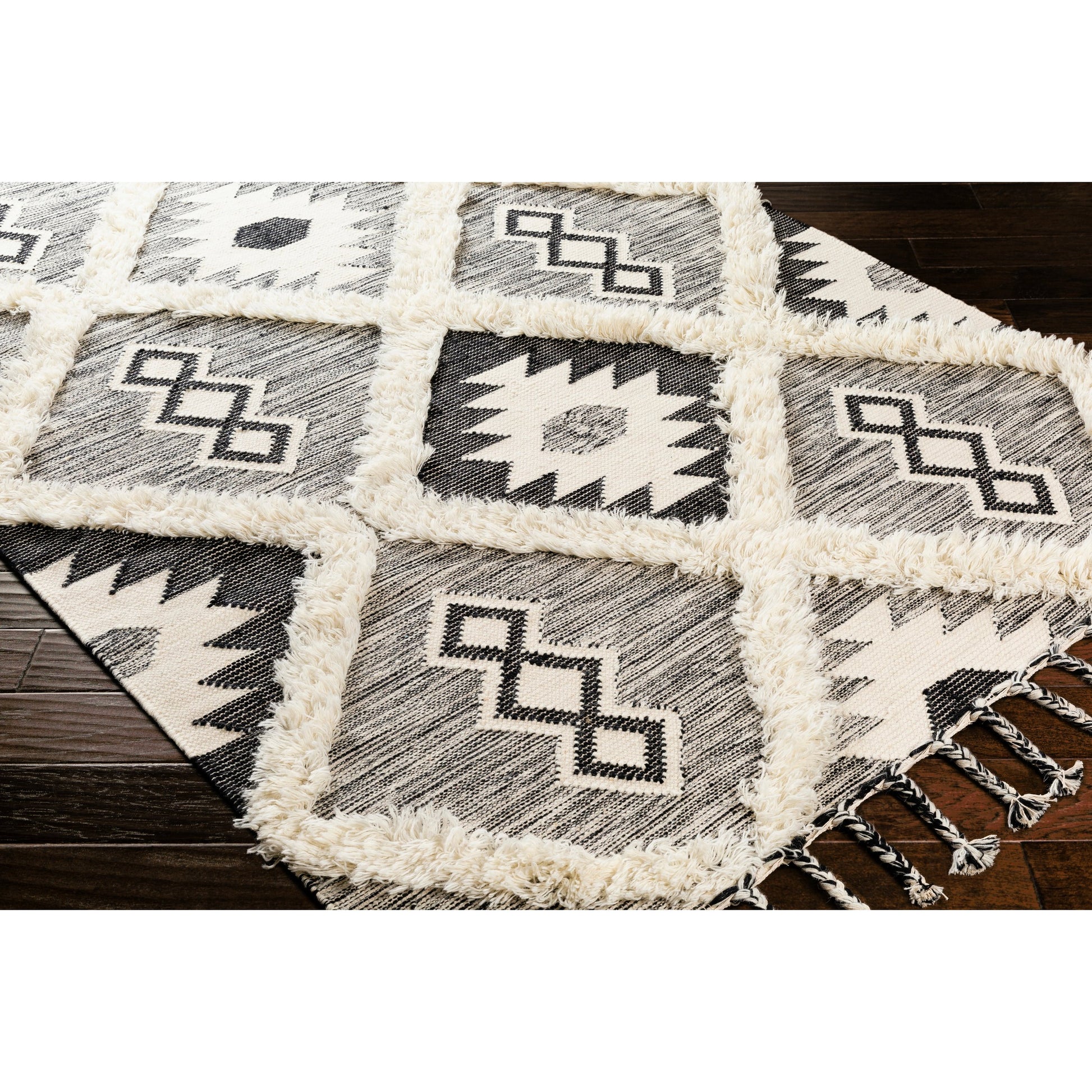 Apache Rug - 23795 by Livabliss. Made from 100% wool in a unique style.