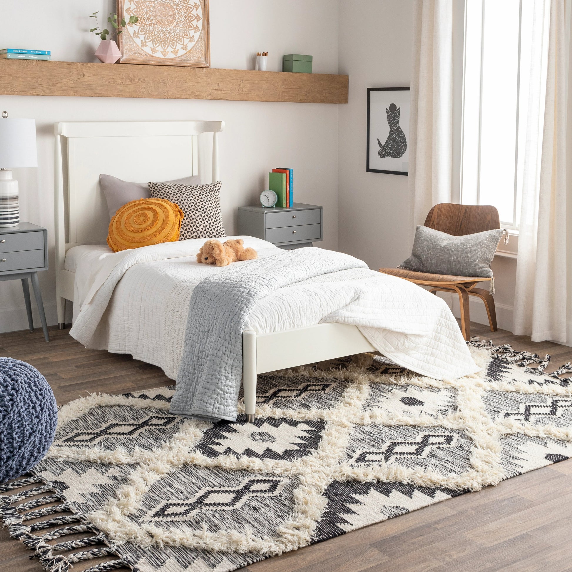 Apache Rug - 23795 by Livabliss. Made from 100% wool in a unique style.