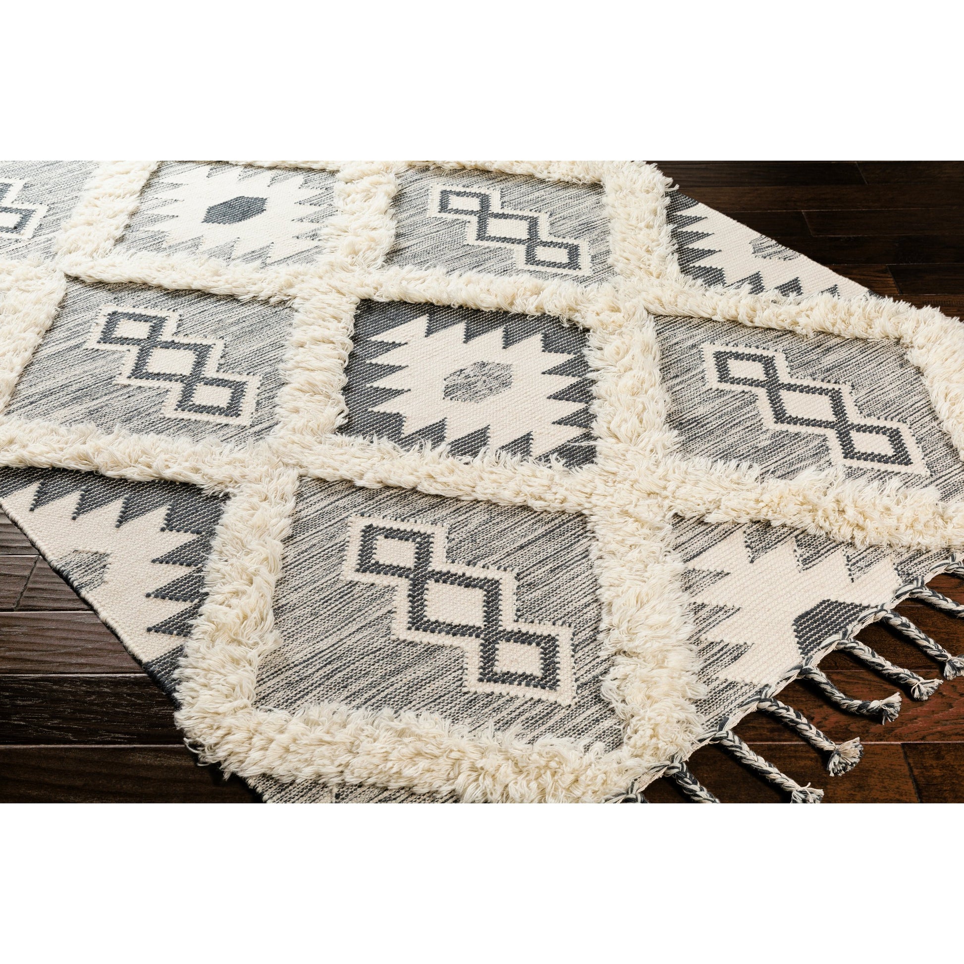 Apache Rug - 23795 by Livabliss. Made from 100% wool in a unique style.